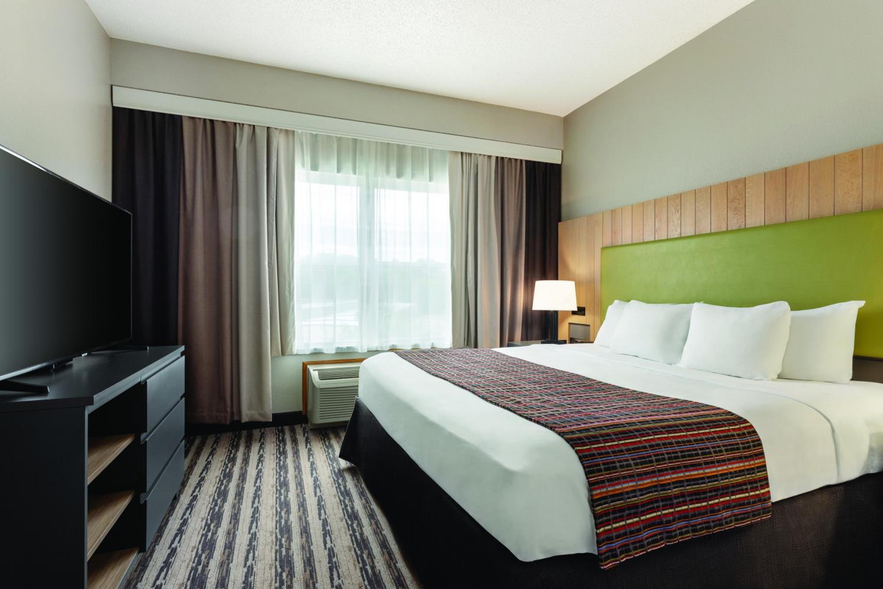 Country Inn Suites by Radisson, Nashville Airport East, TN - Property Image 49