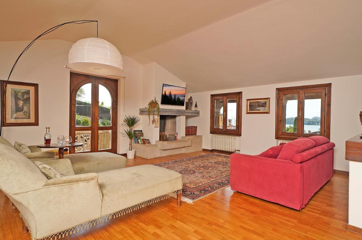 VALLE FIORITA 42 - Lake view apartment view 3