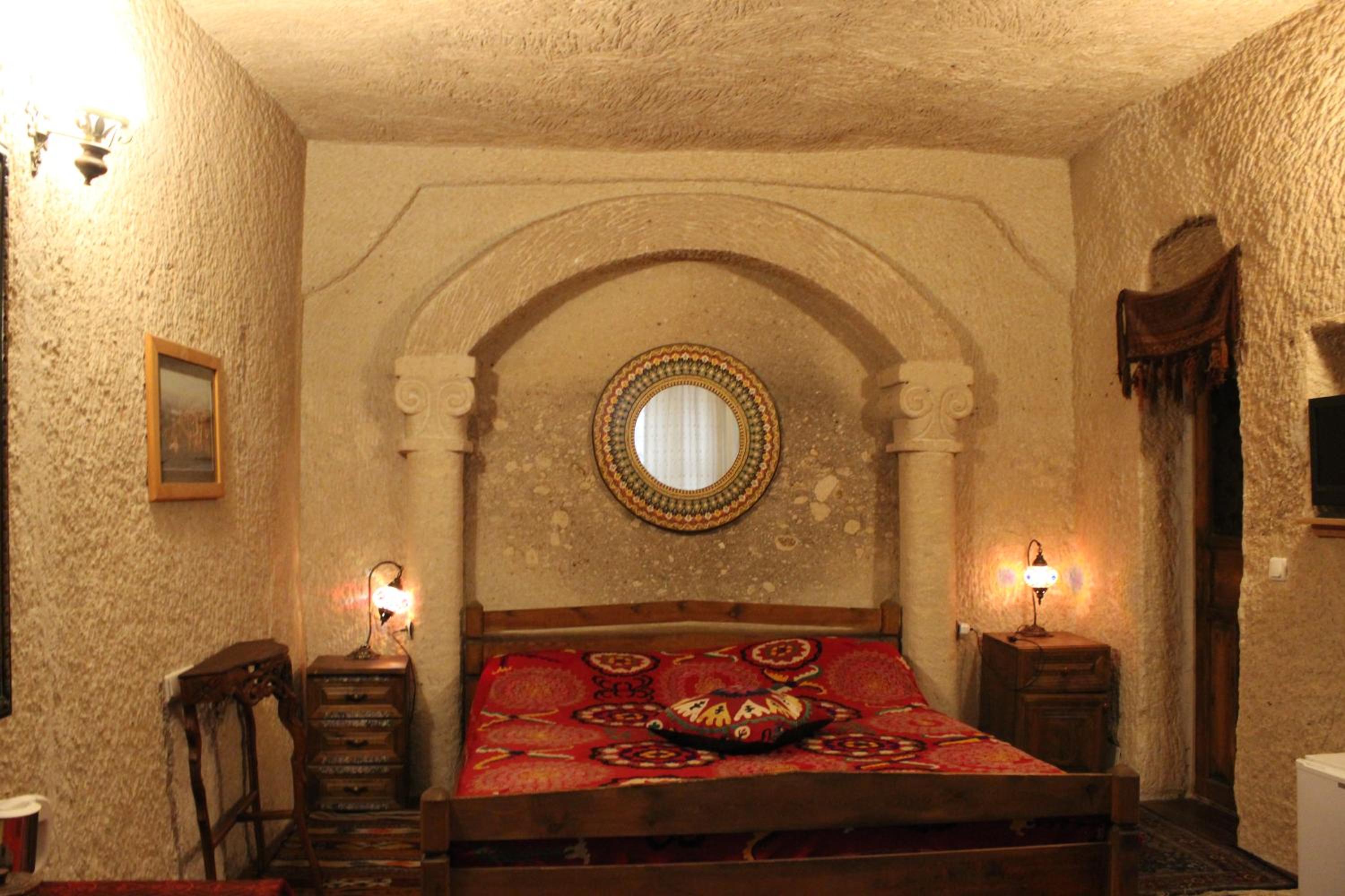 Kismet Cave House - Image 9