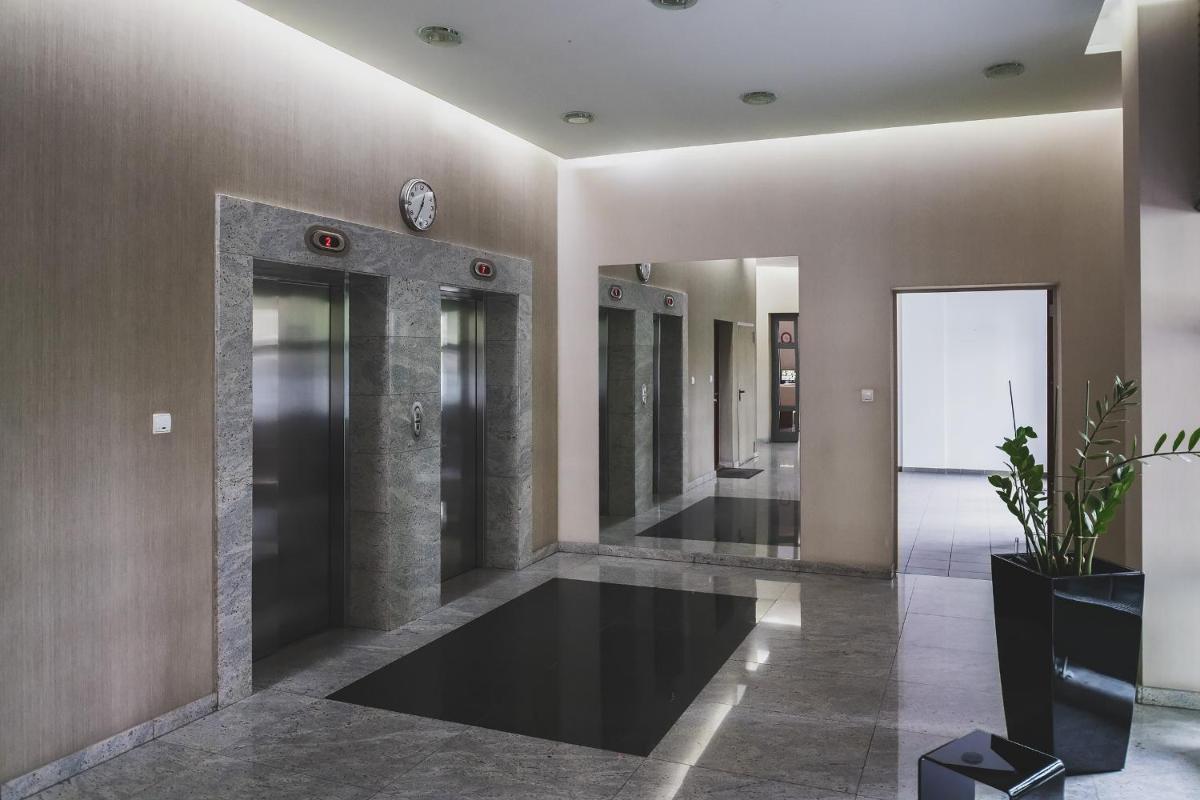 P&O Serviced Apartments FABRYCZNA