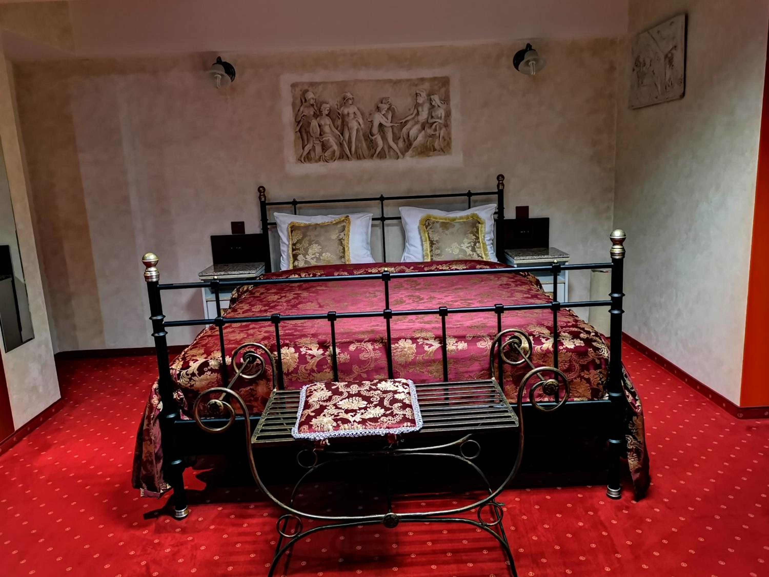 LEGENDS Chambers by Grand Pier Boutique