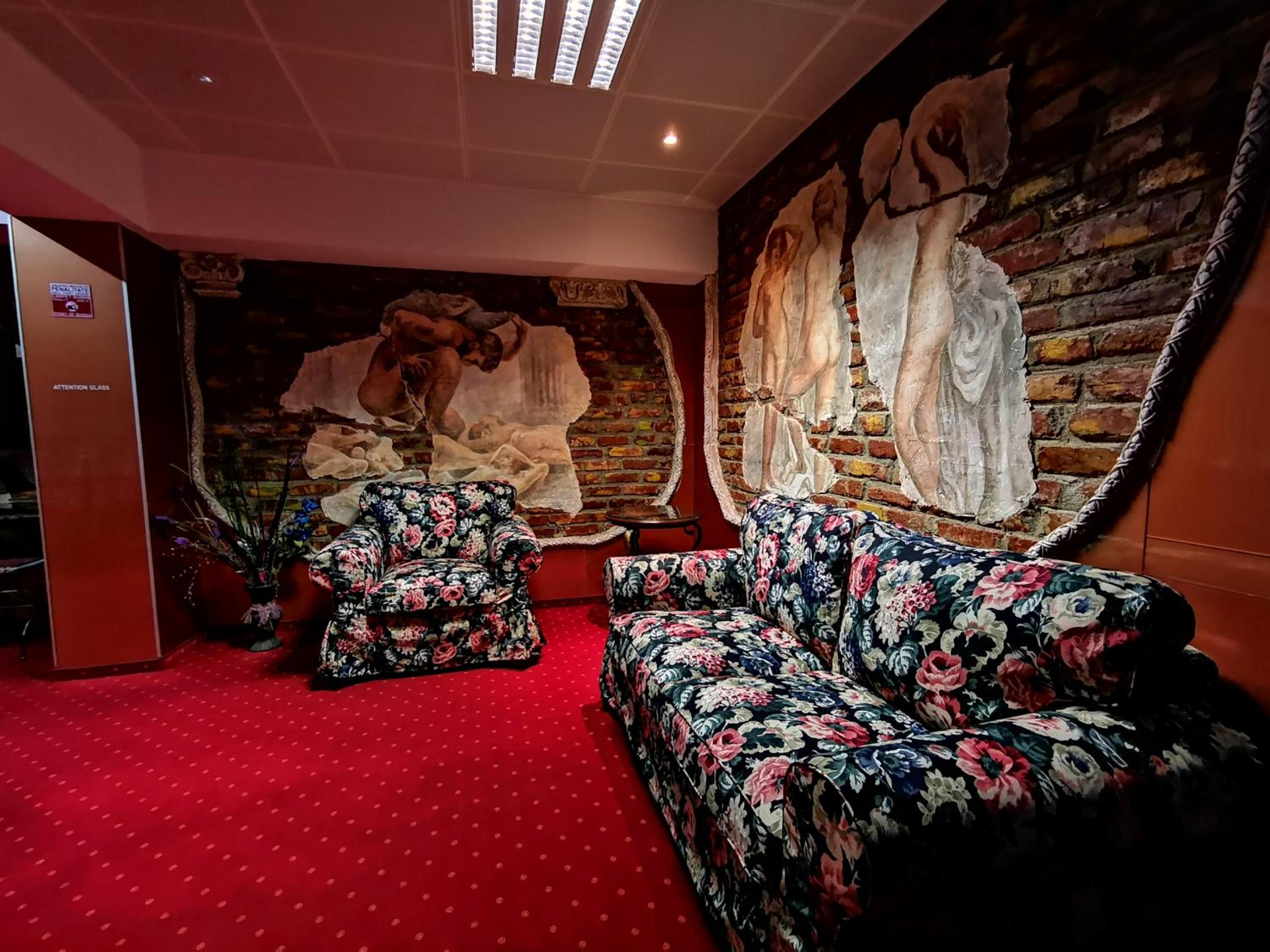 LEGENDS Chambers by Grand Pier Boutique