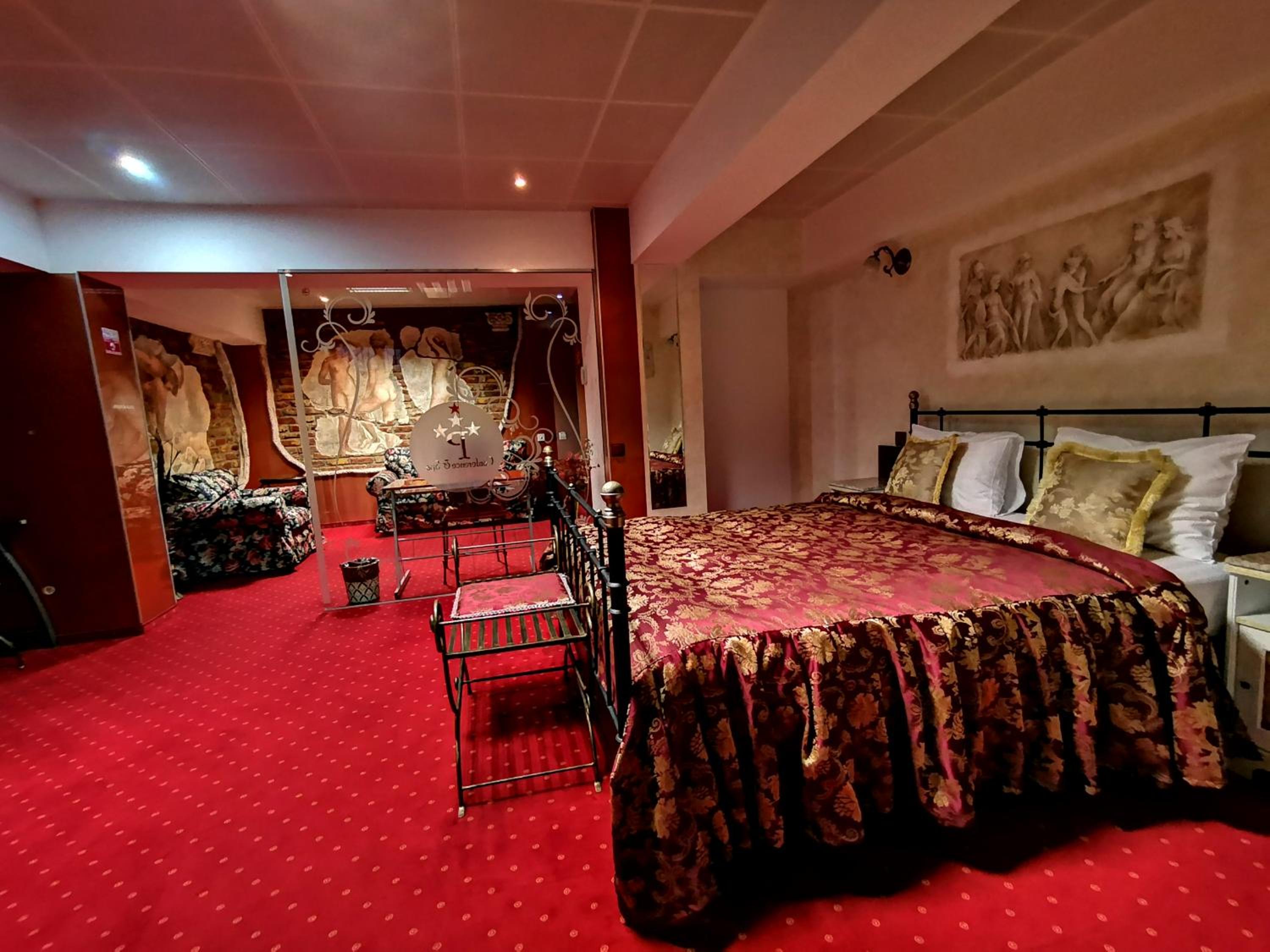 LEGENDS Chambers by Grand Pier Boutique