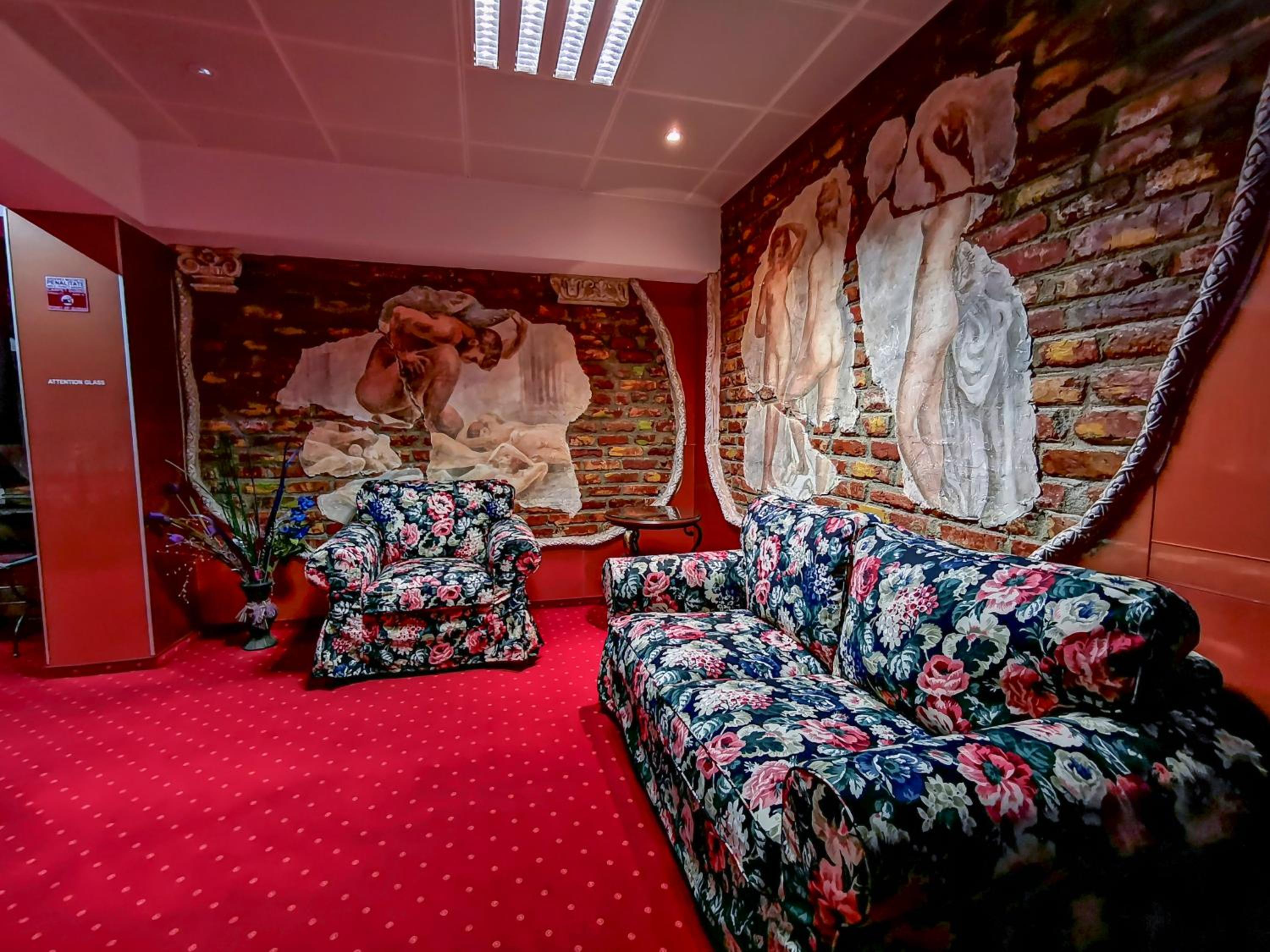 LEGENDS Chambers by Grand Pier Boutique