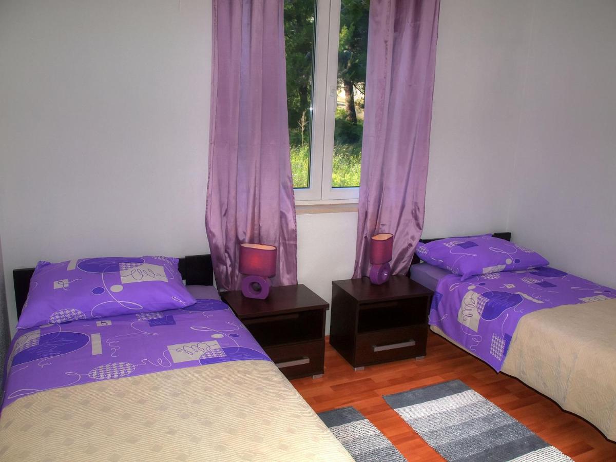 Apartment Jela - sea view
