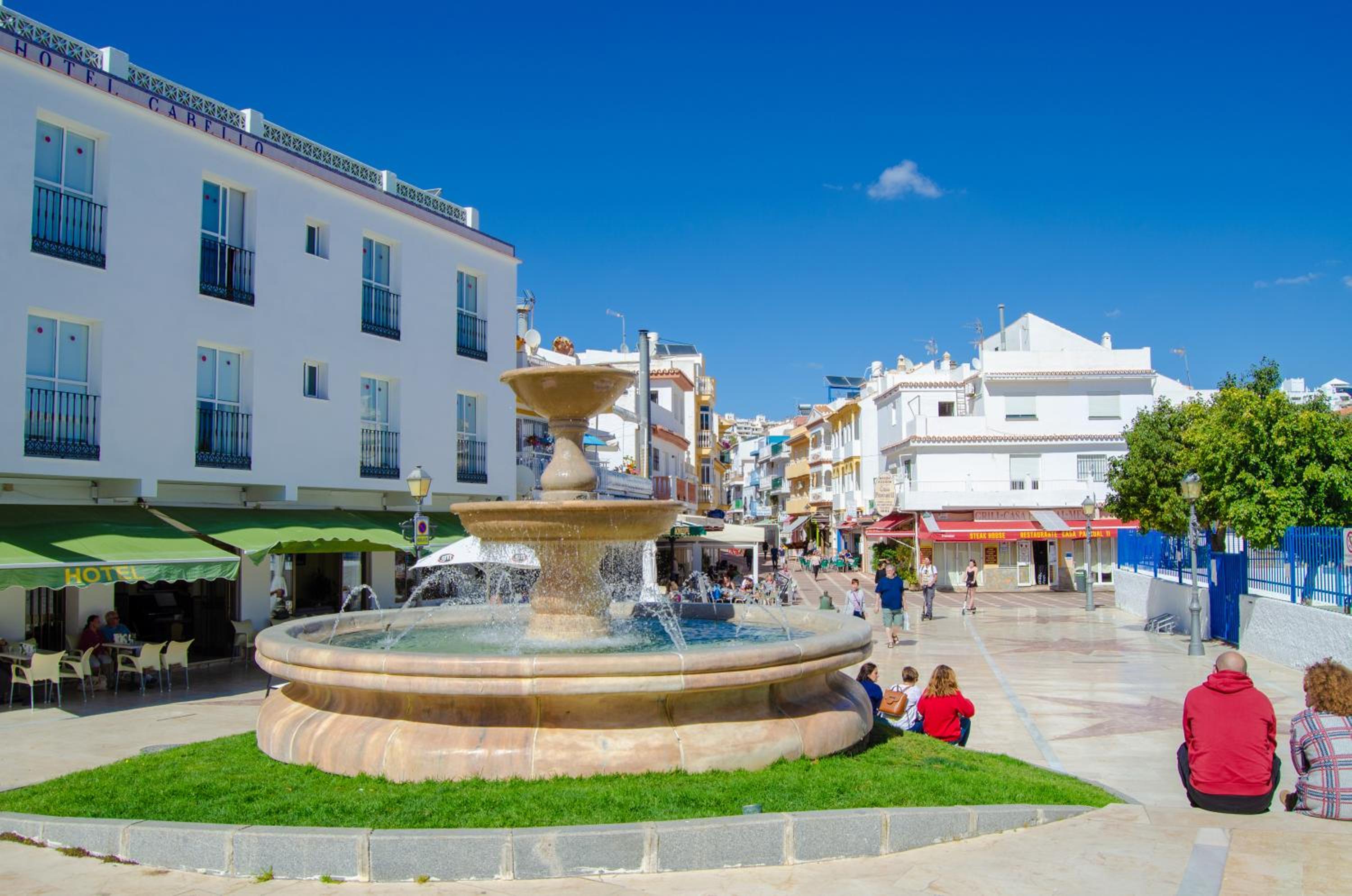 LA CARIHUELA TORREMOLINOS - STUDIO 3 - COSTA SOL HOLIDAY RENTALS view 4