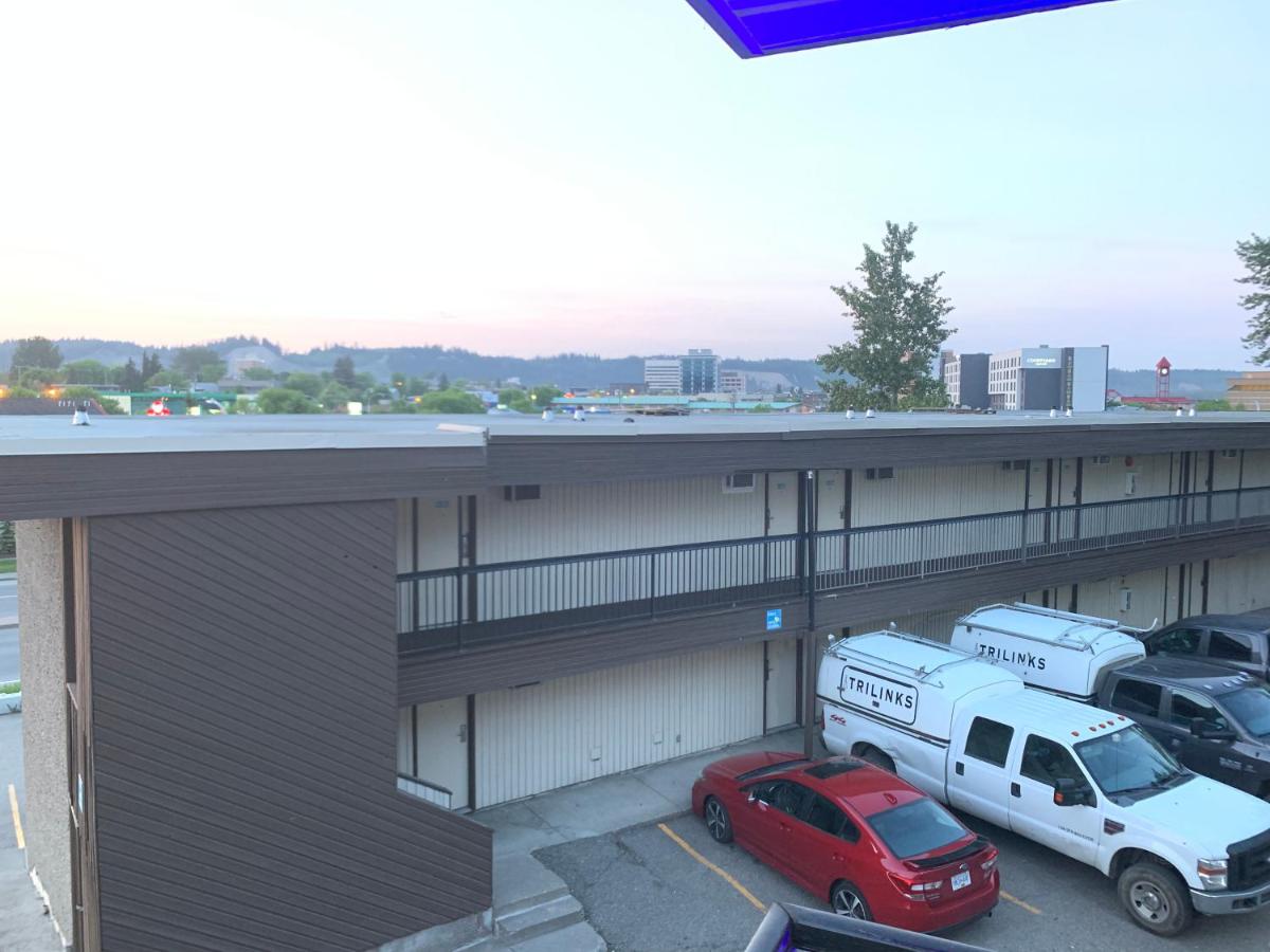 North Star Inn & Suites