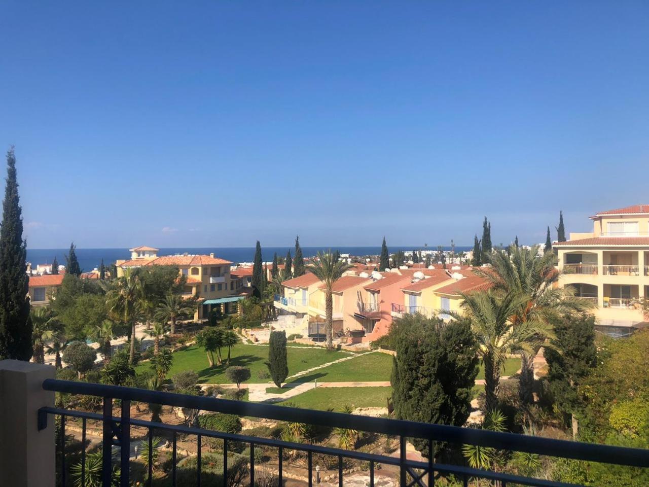 Regina Gardens, Phase 1 (Sea View)