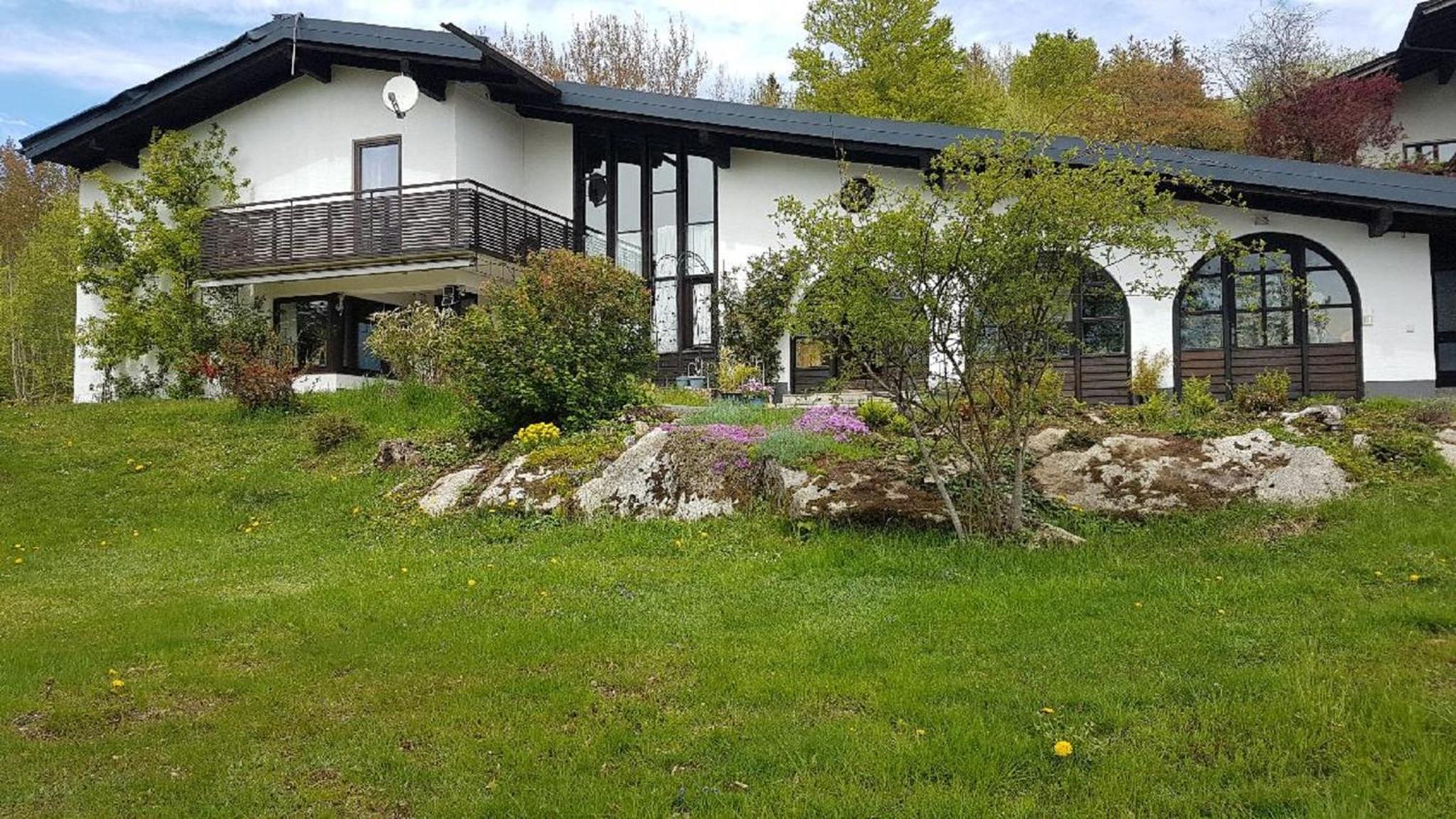 Photo 51