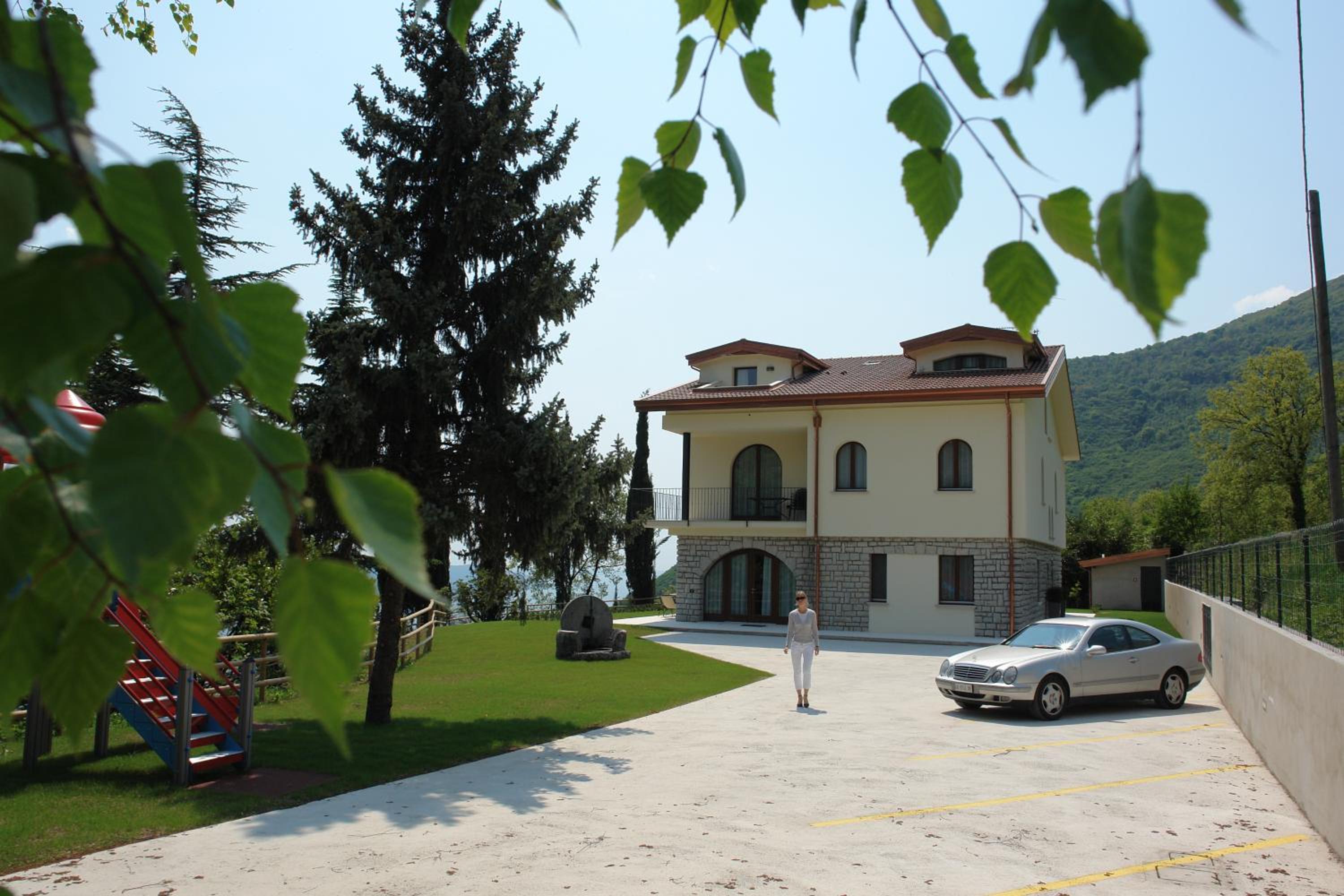 Villa San Valentino - Ruculì Hospitality view 2