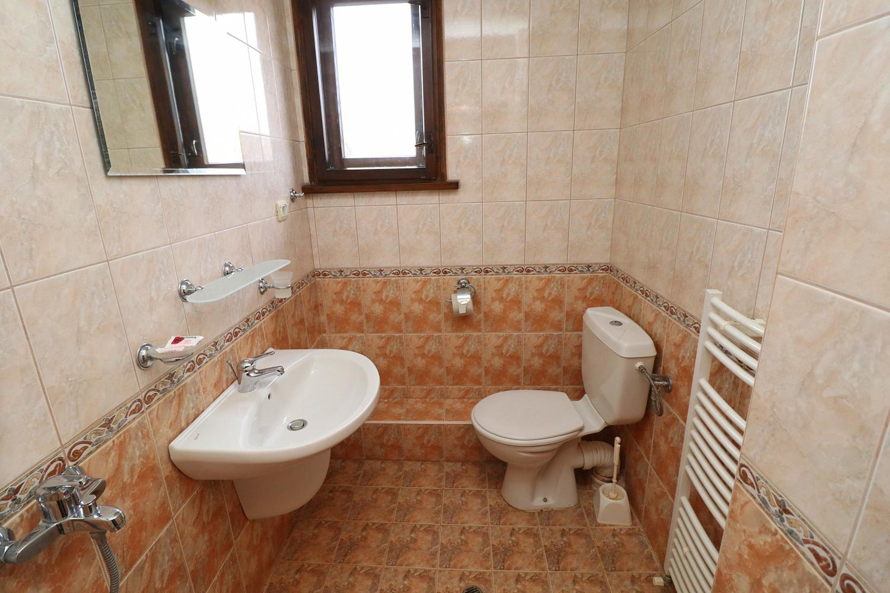 Toncho's Guest House for 16 guests