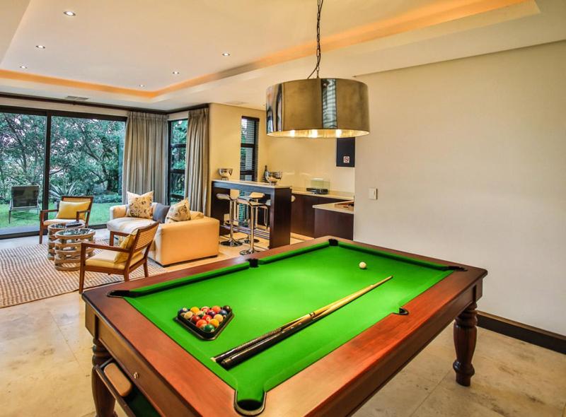 Zimbali 4 Bedroom with pool ZHB1 view 5
