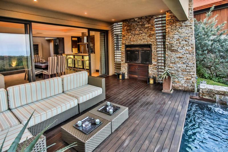 Zimbali 4 Bedroom with pool ZHB1 view 2