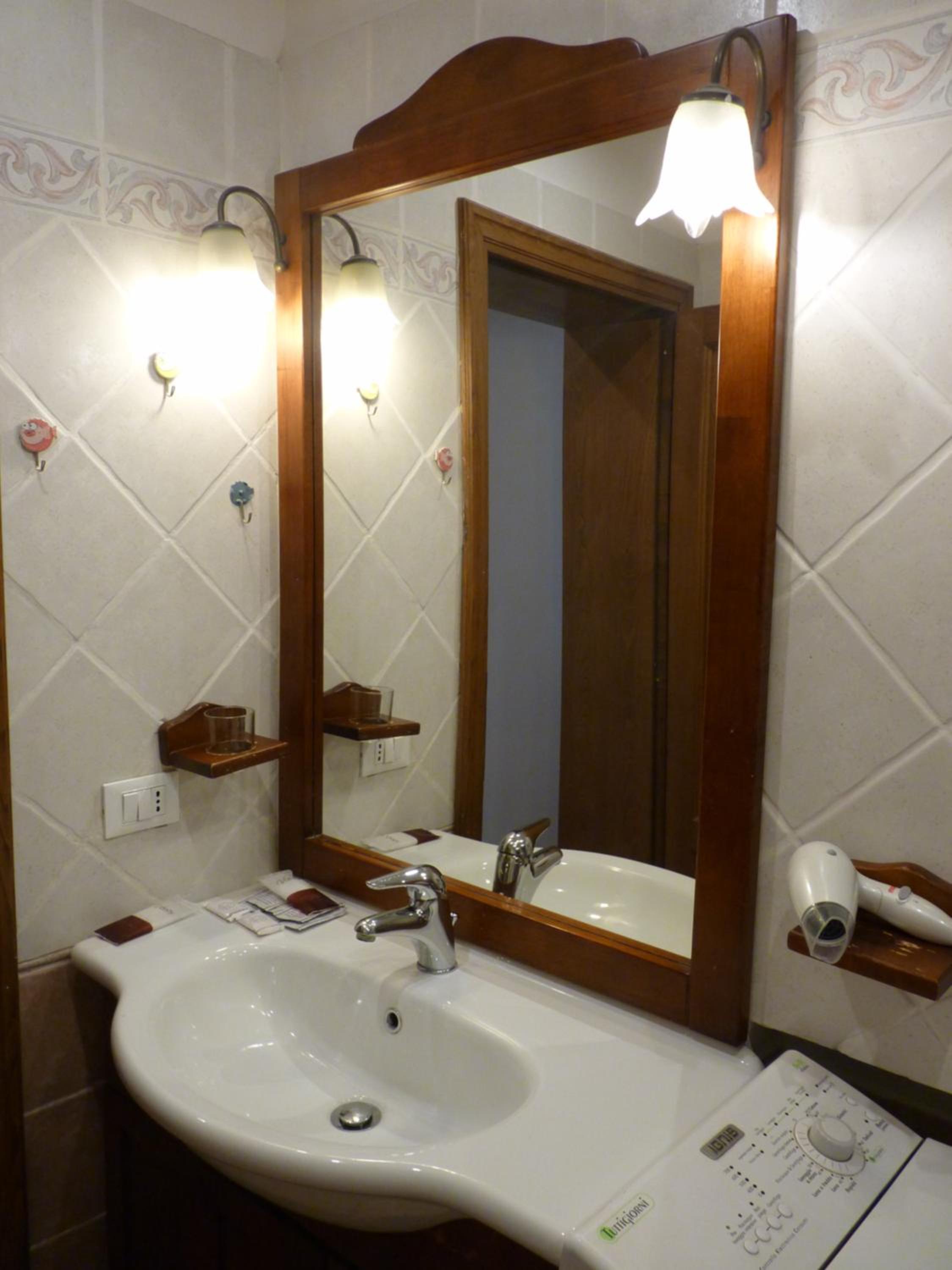 Katti House - Florence's center