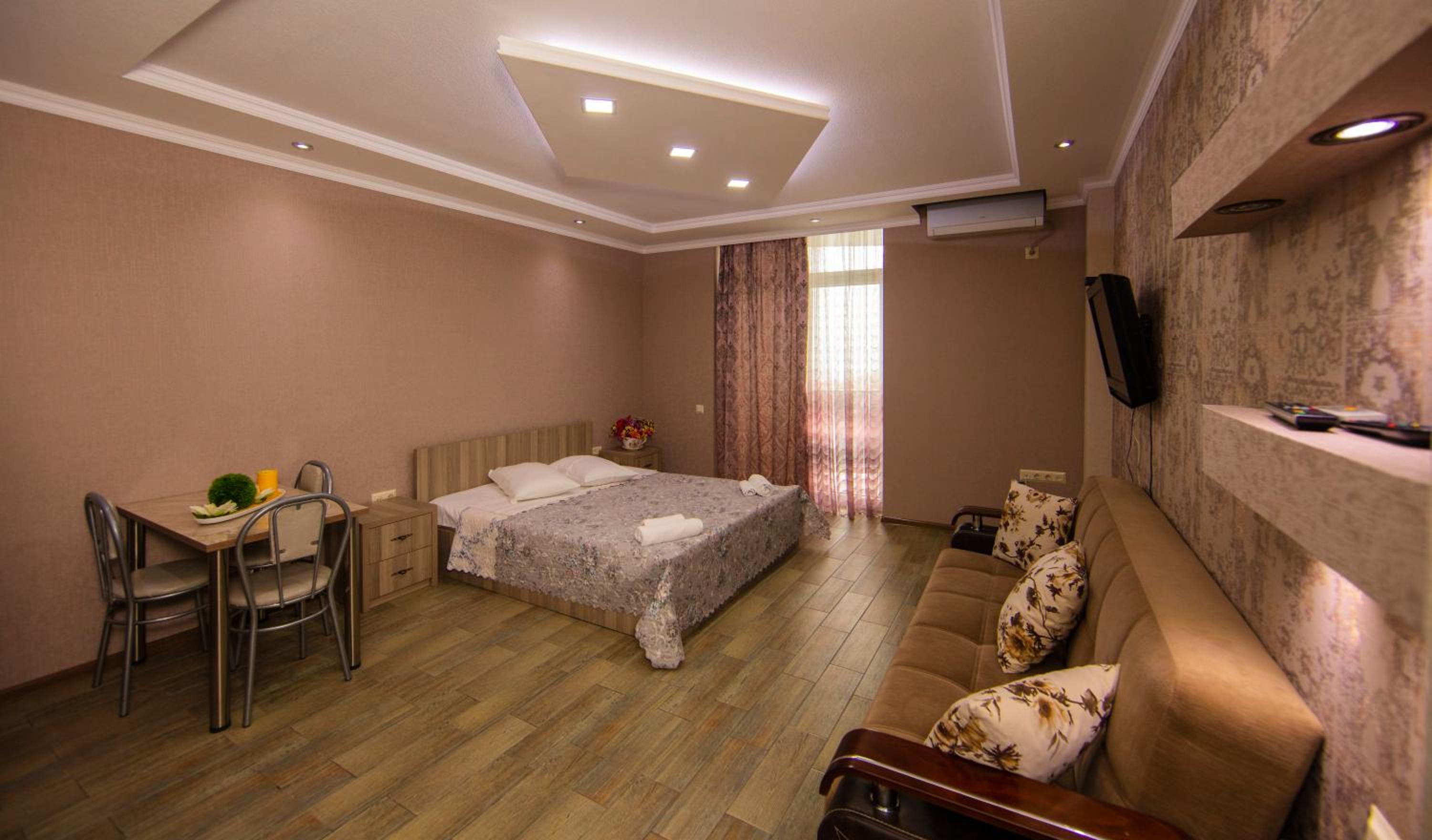 Orbi Sea Towers Suite view 4