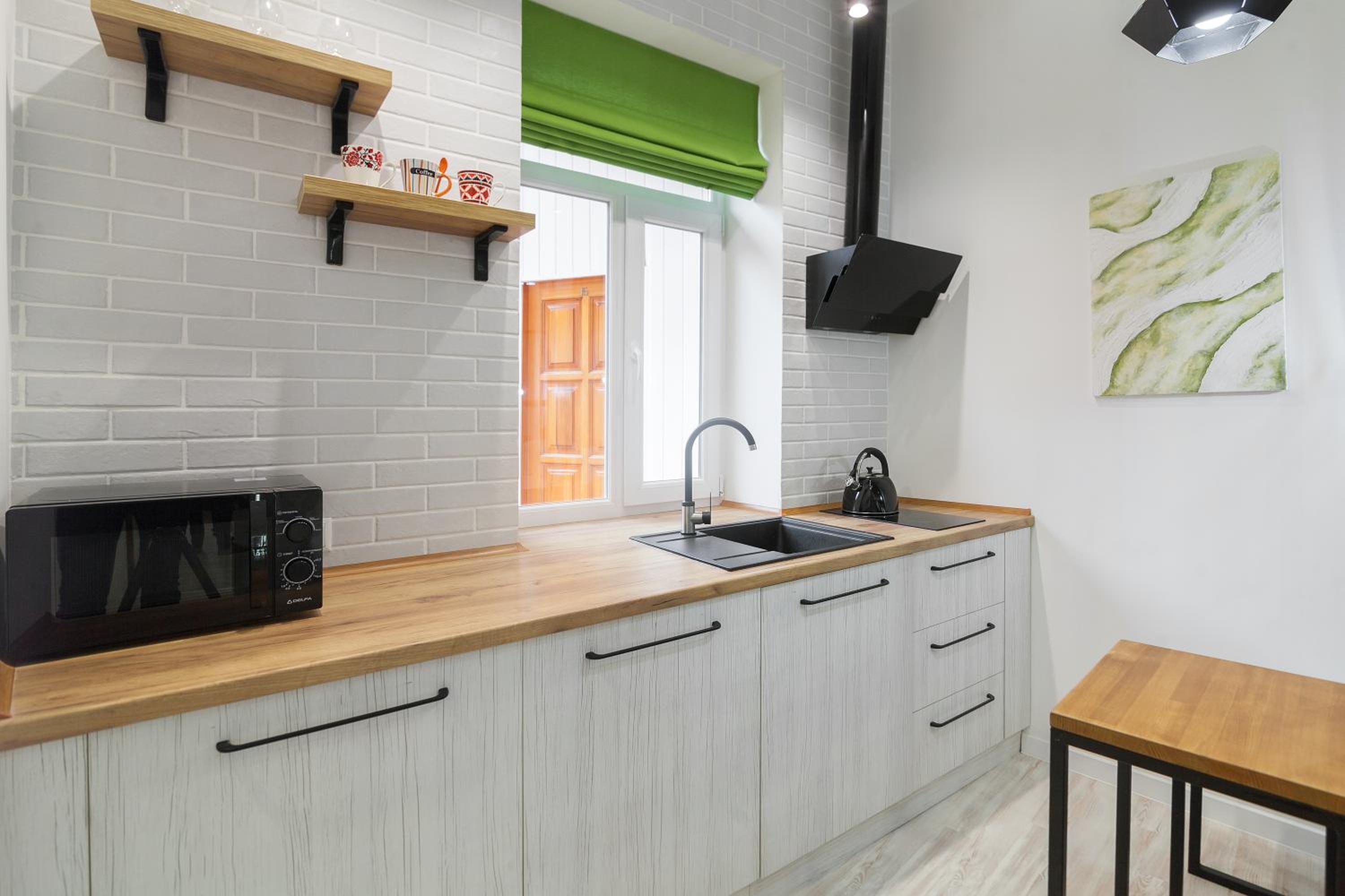 LEOGRAND Loft-studio on Husiak 8 view 2