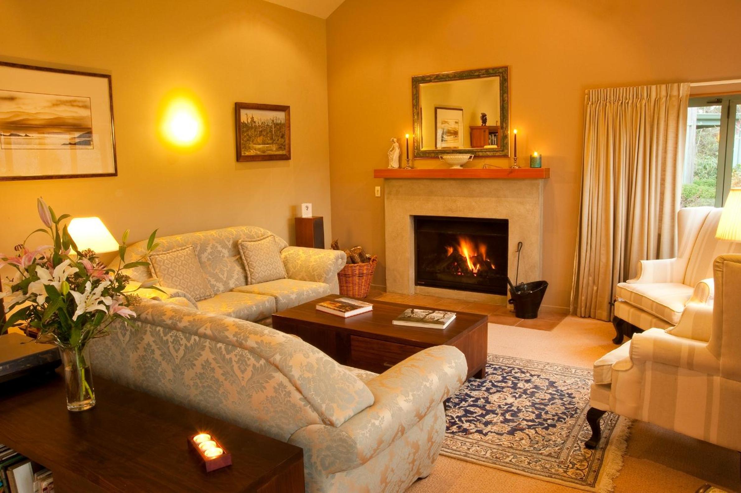 Whakaipo Lodge