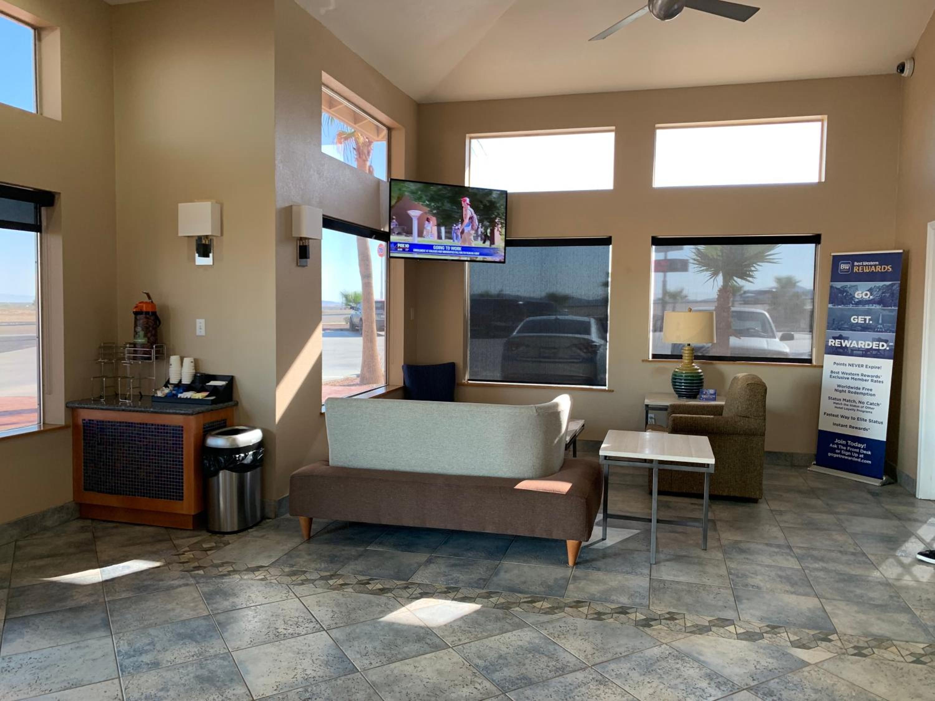 Best Western Desert Oasis - Property Image 9