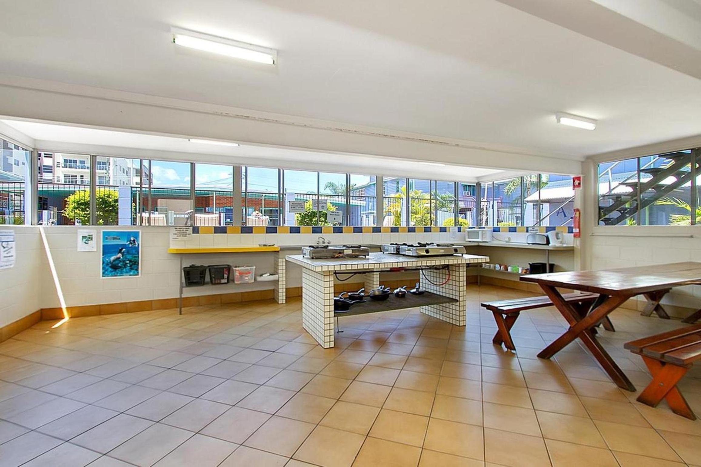 Caravella Backpackers