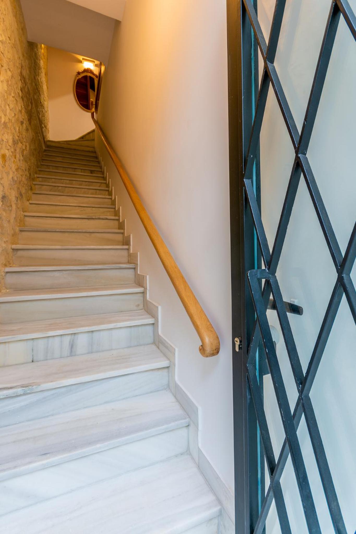 Chandakos 8 Design Apts, photo 11