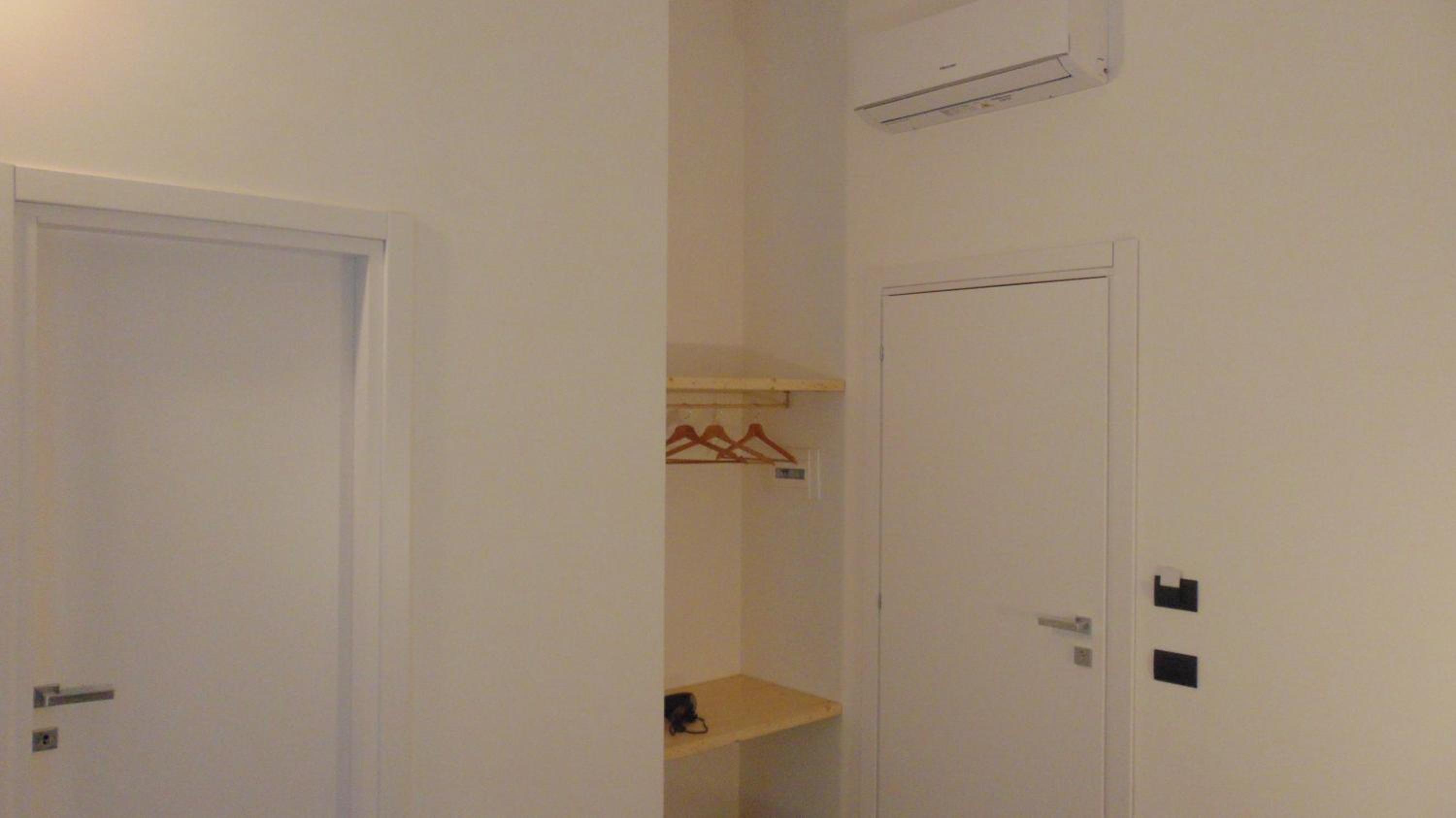 Neapolitan Flat 2 0 B&B