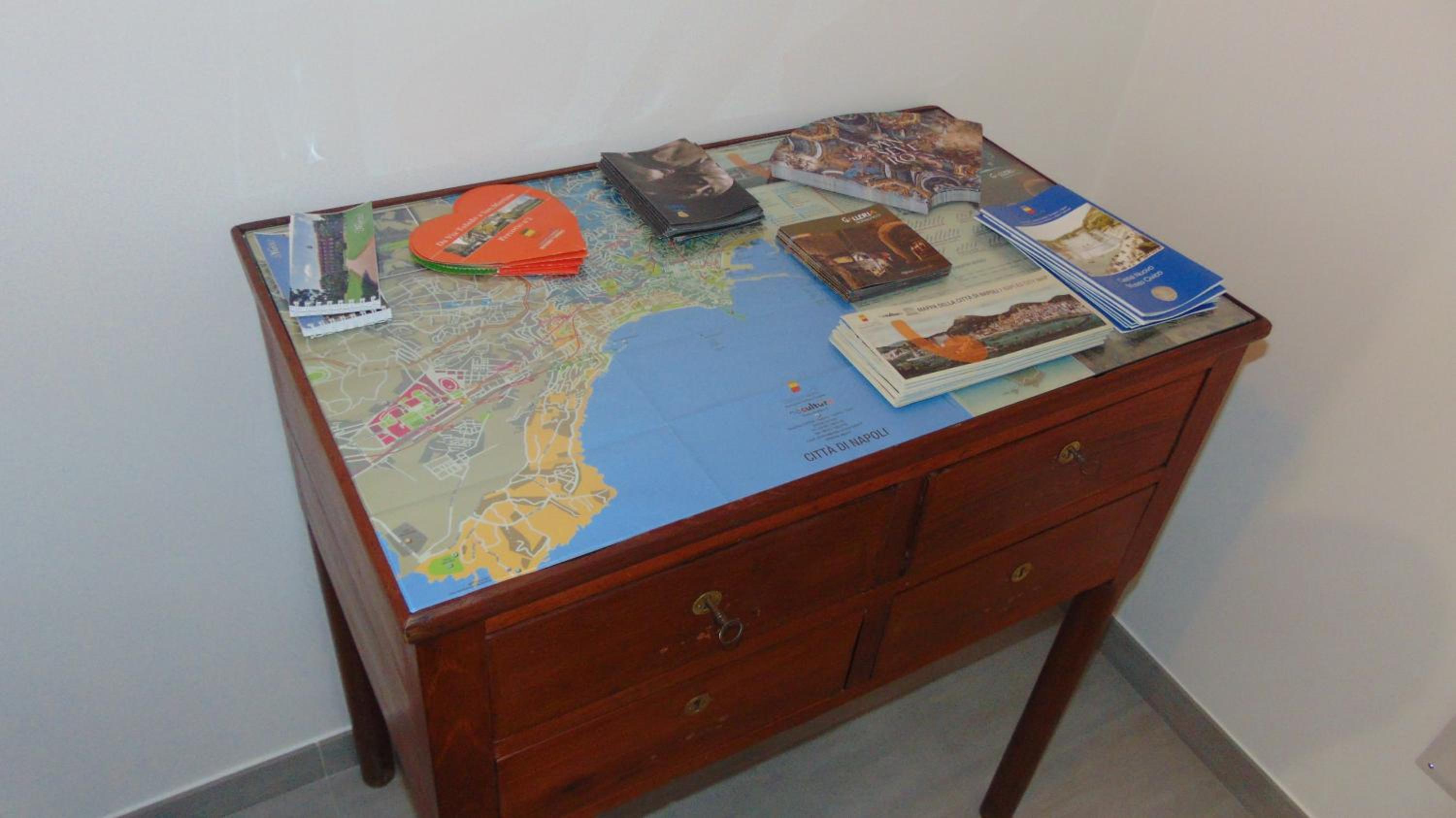 Neapolitan Flat 2 0 B&B