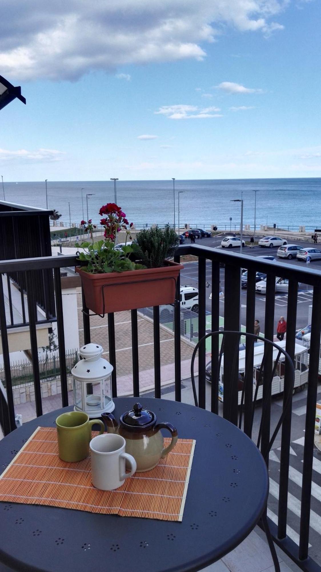GALLERY ART - Sea View view 4