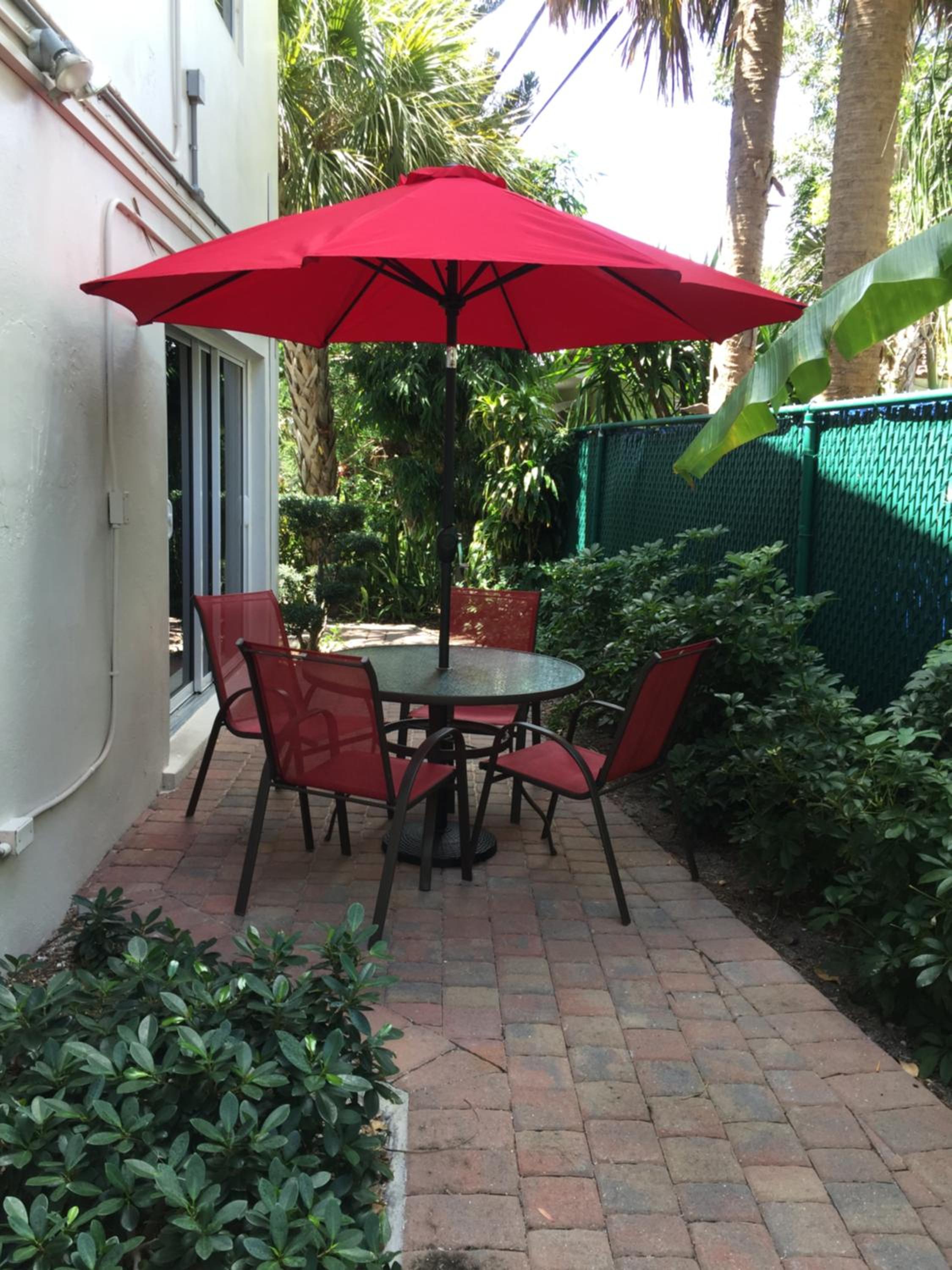 4145 By The Sea Inn & Suites