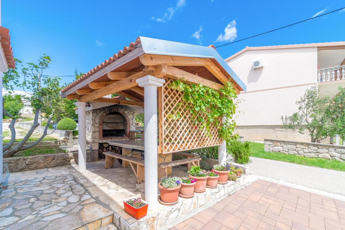 Haus Josipa view 3