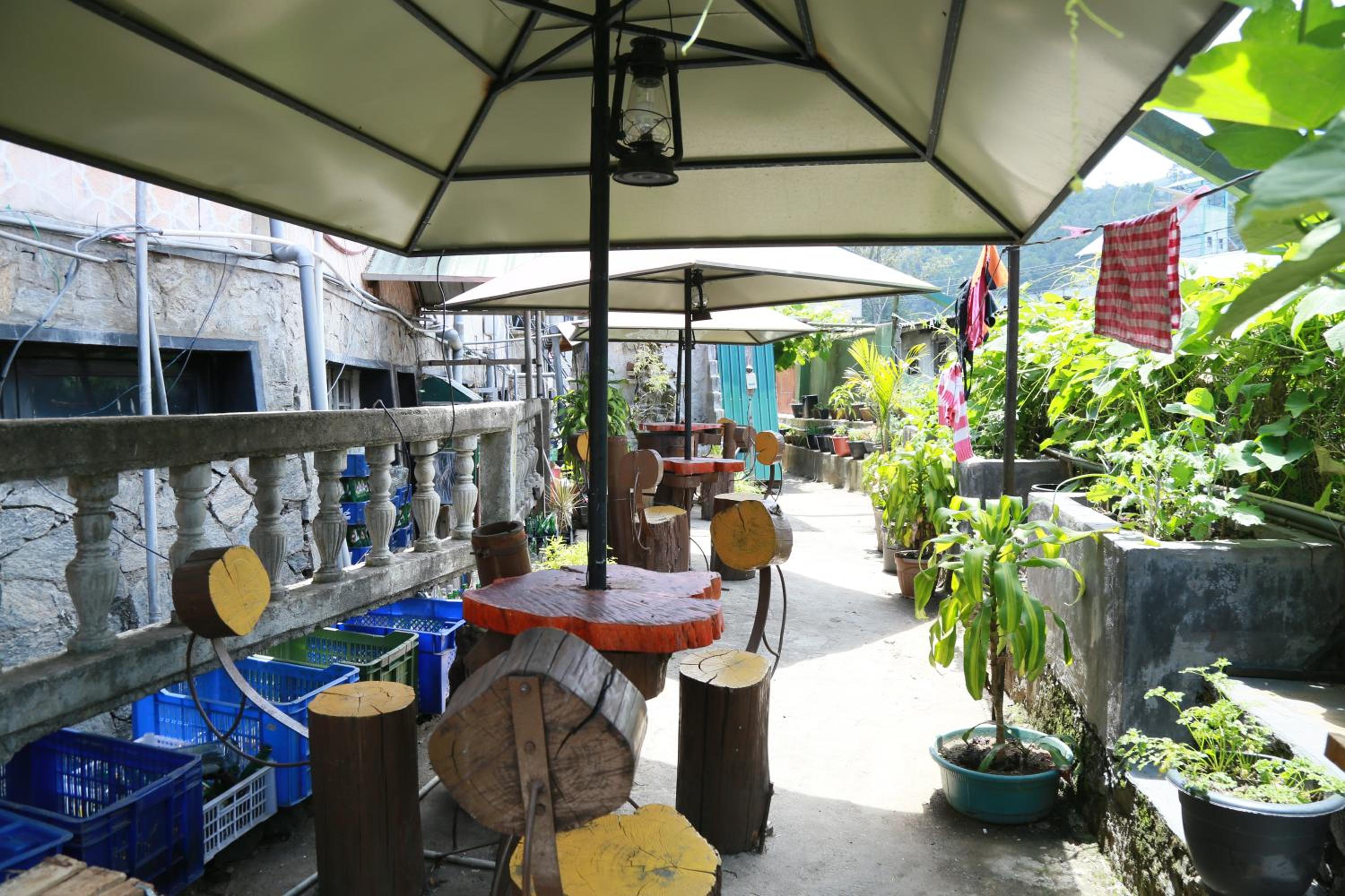 Cool Land Hot Hut Rooms & Restaurant view 2