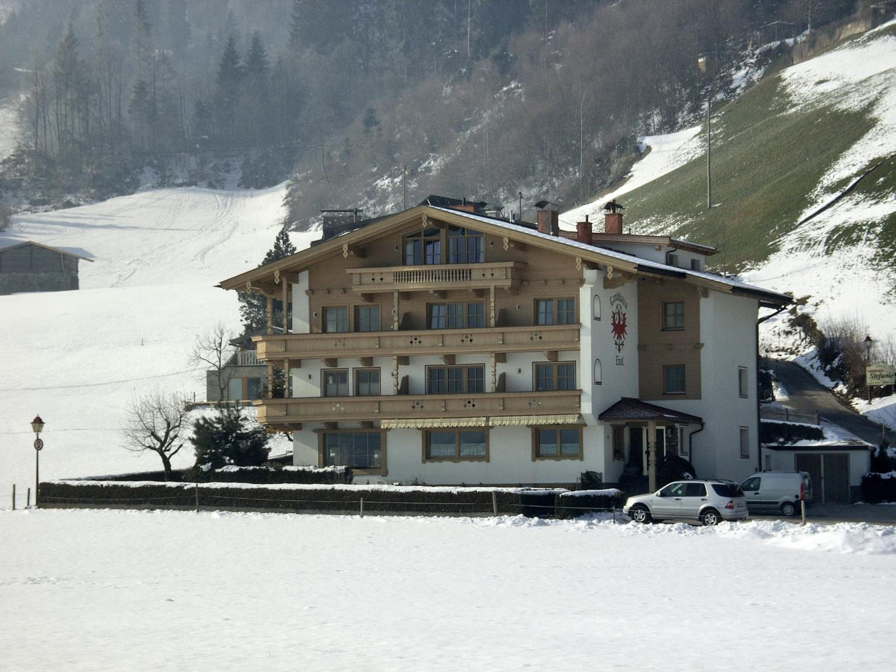 Photo 12