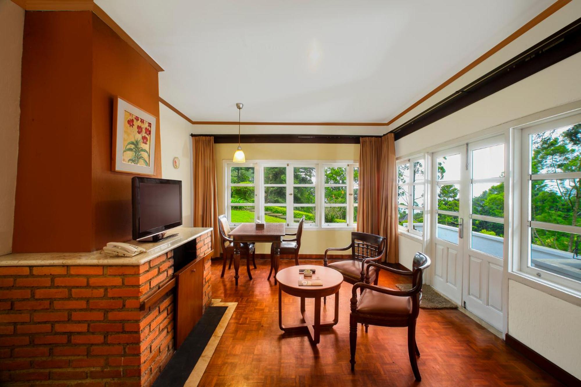 Puncak Pass Resort