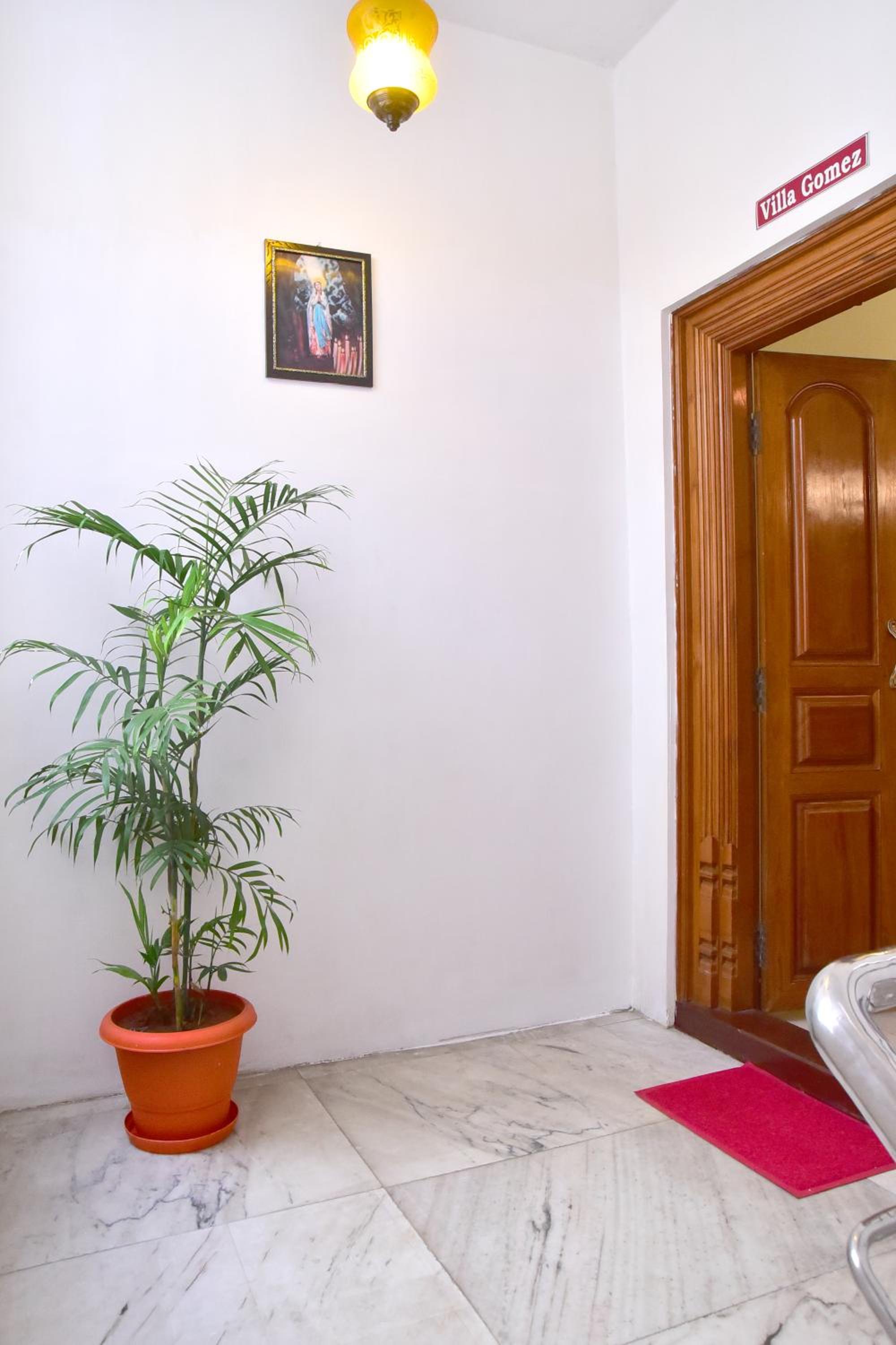 Villa Gomez at French colony view 2