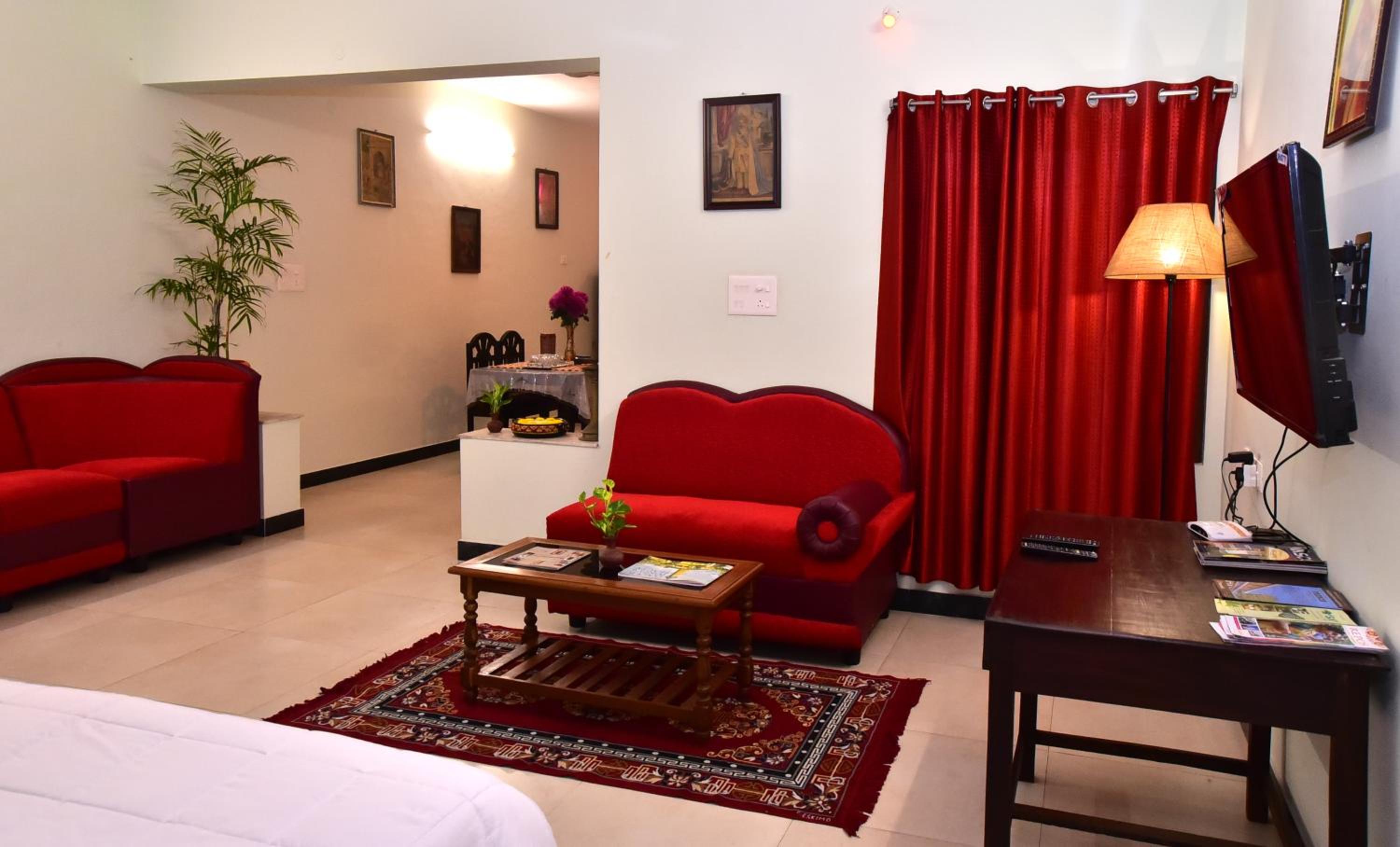 Villa Gomez at French colony view 4