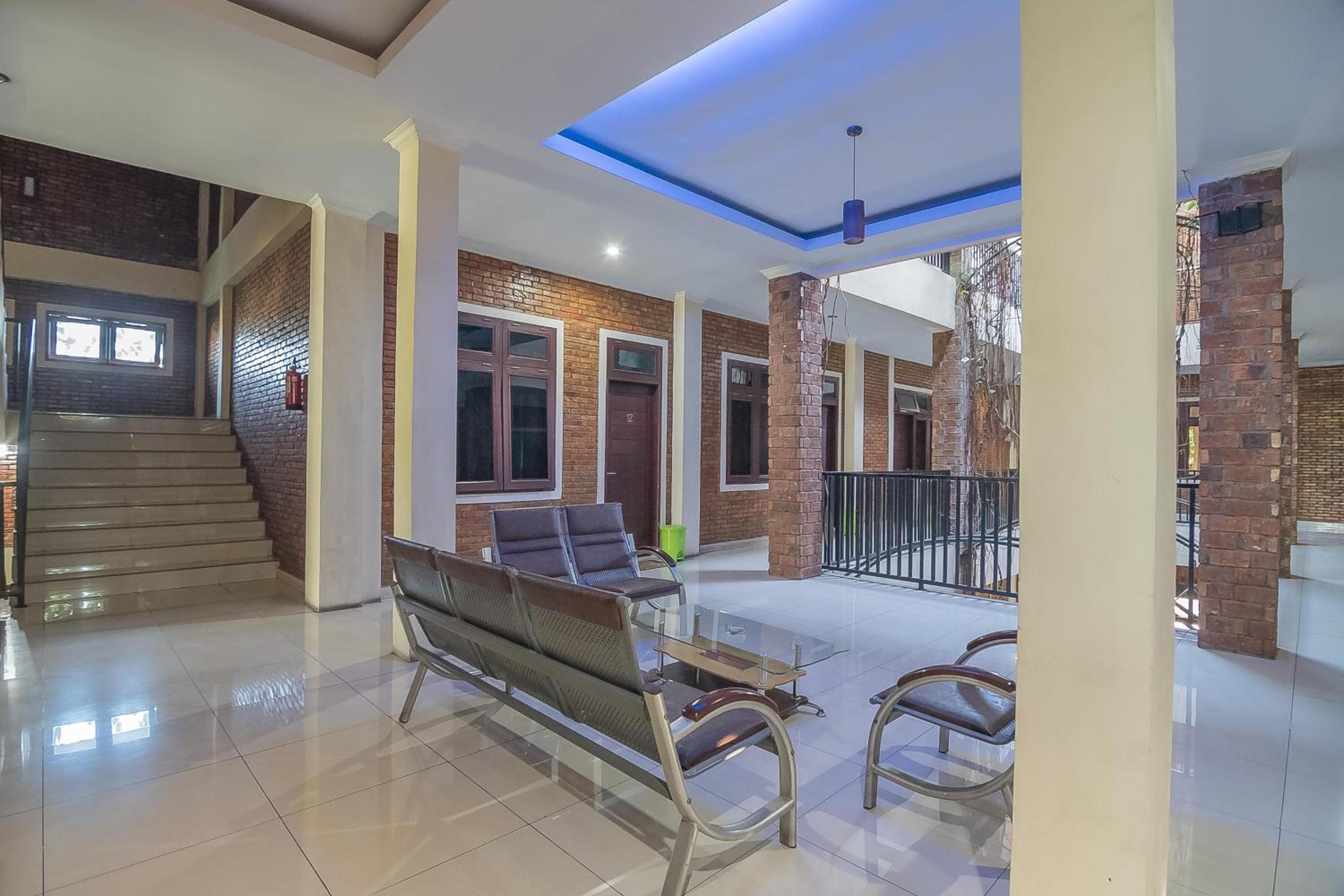 RedDoorz Plus near Cambridge City Square 2 Medan, photo 30