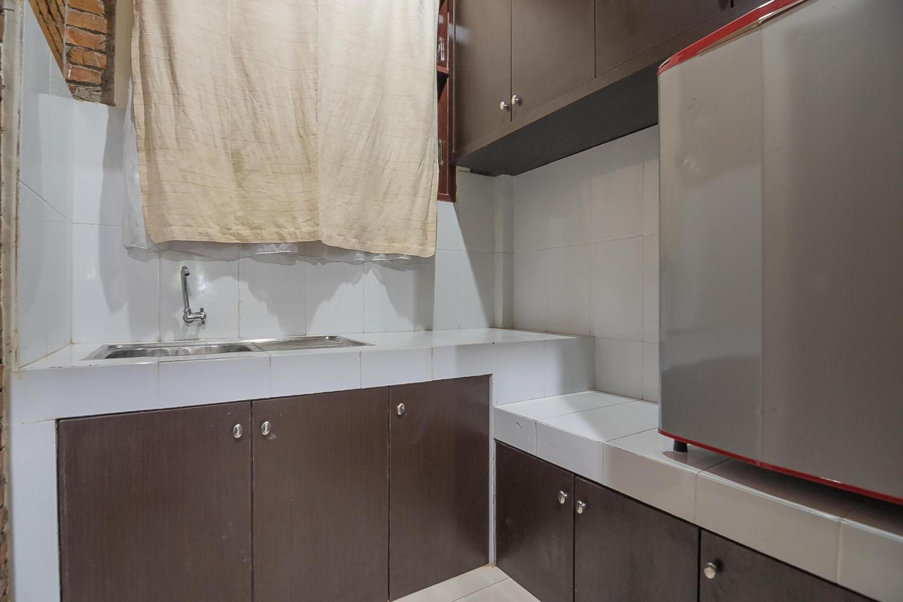 RedDoorz Plus near Cambridge City Square 2 Medan, photo 41