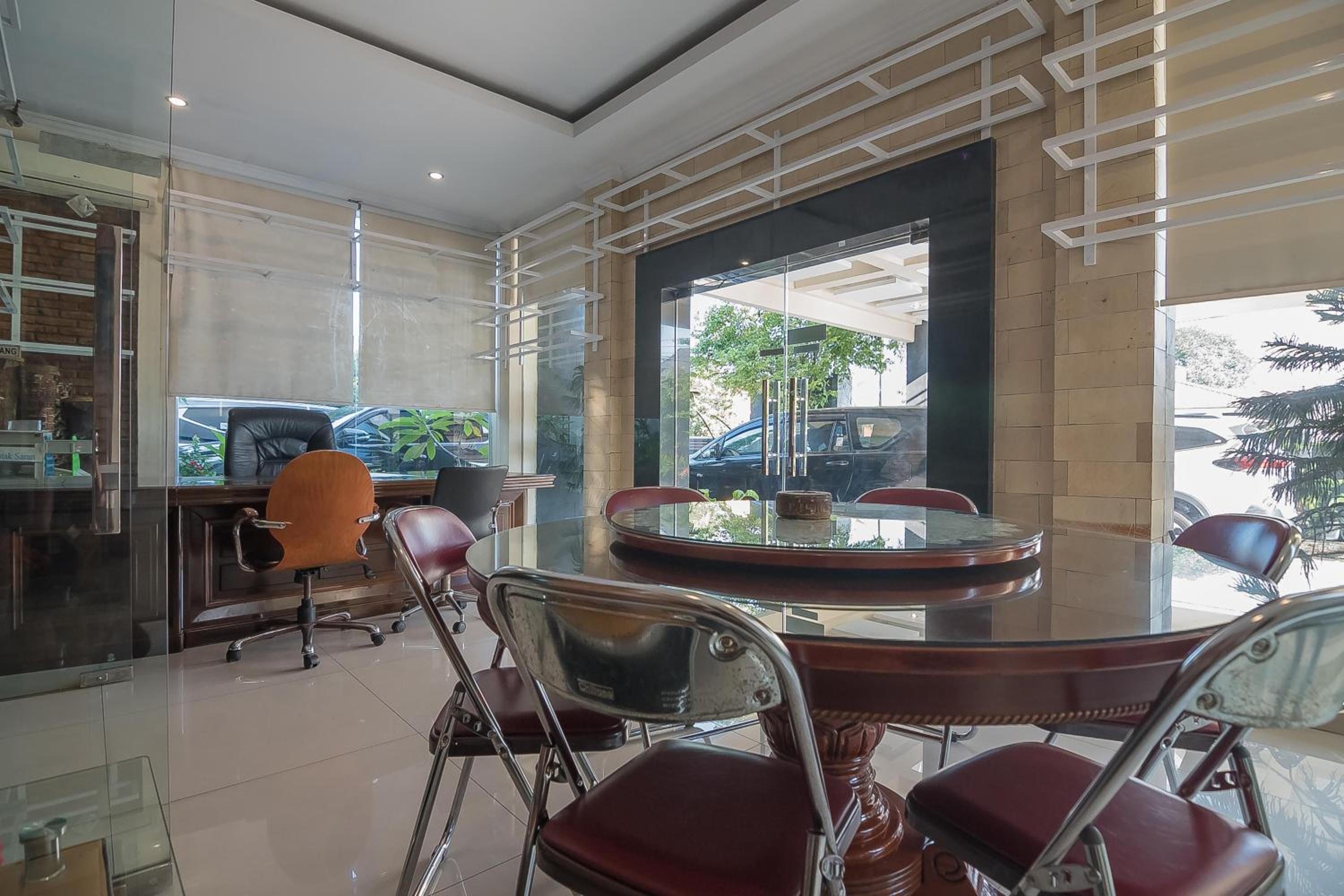 RedDoorz Plus near Cambridge City Square 2 Medan, photo 36