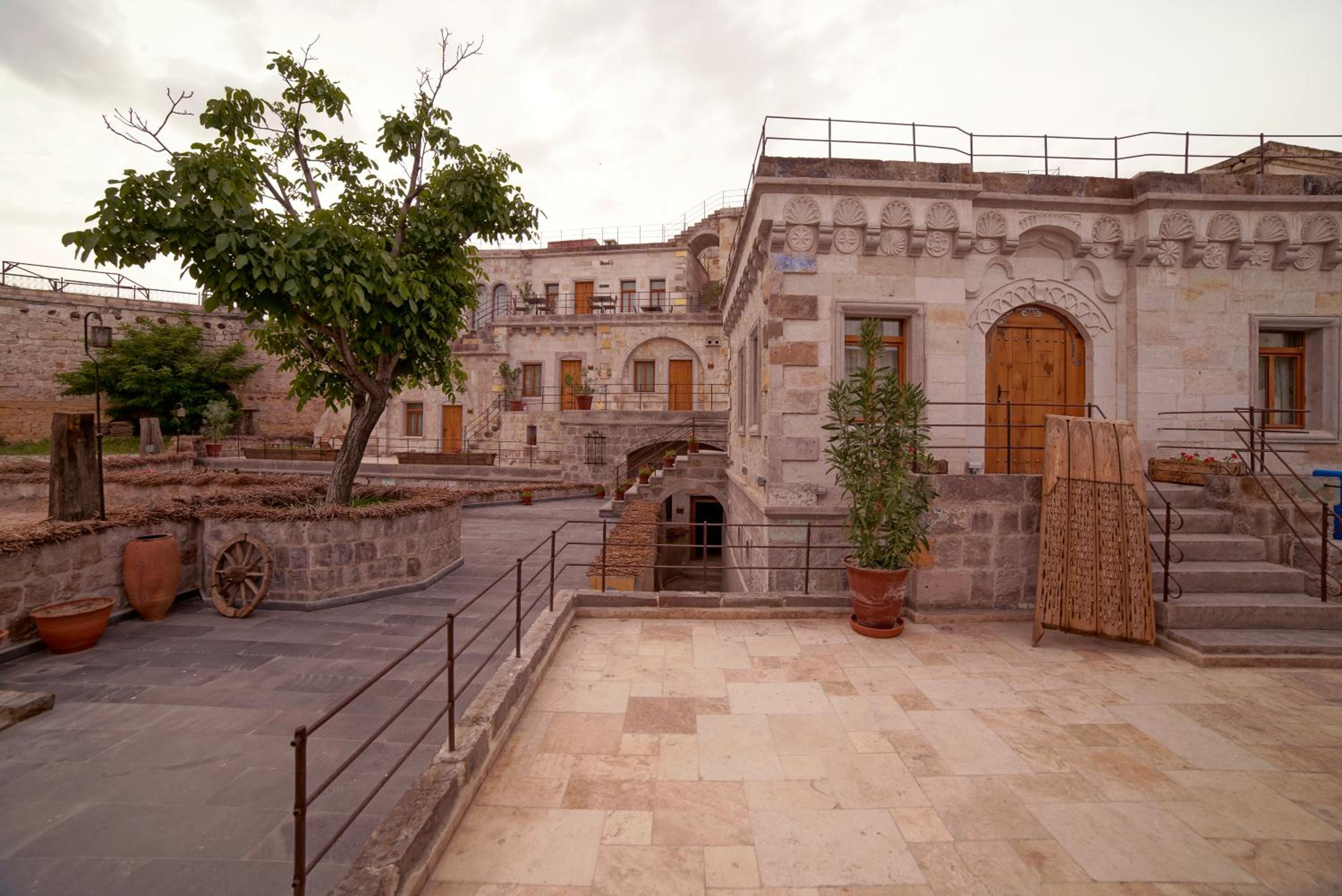 Design Cave Otel - Image 7