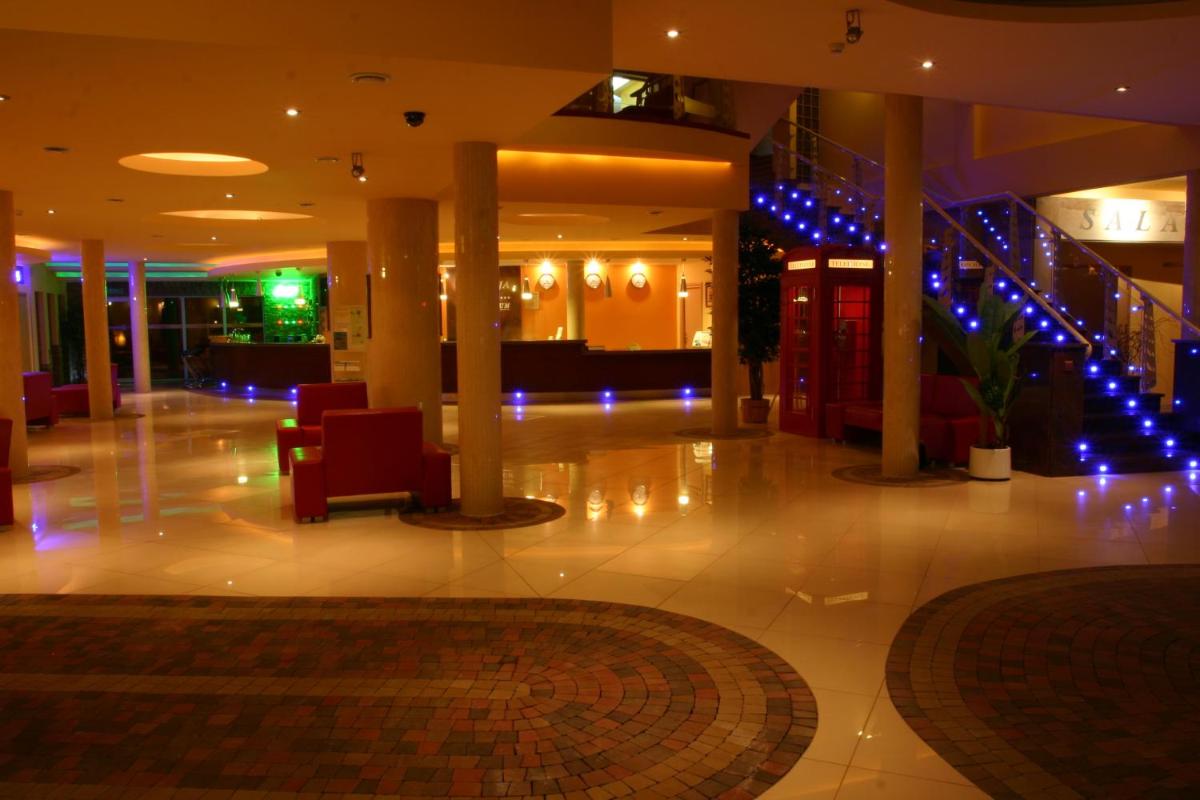 hotel reception