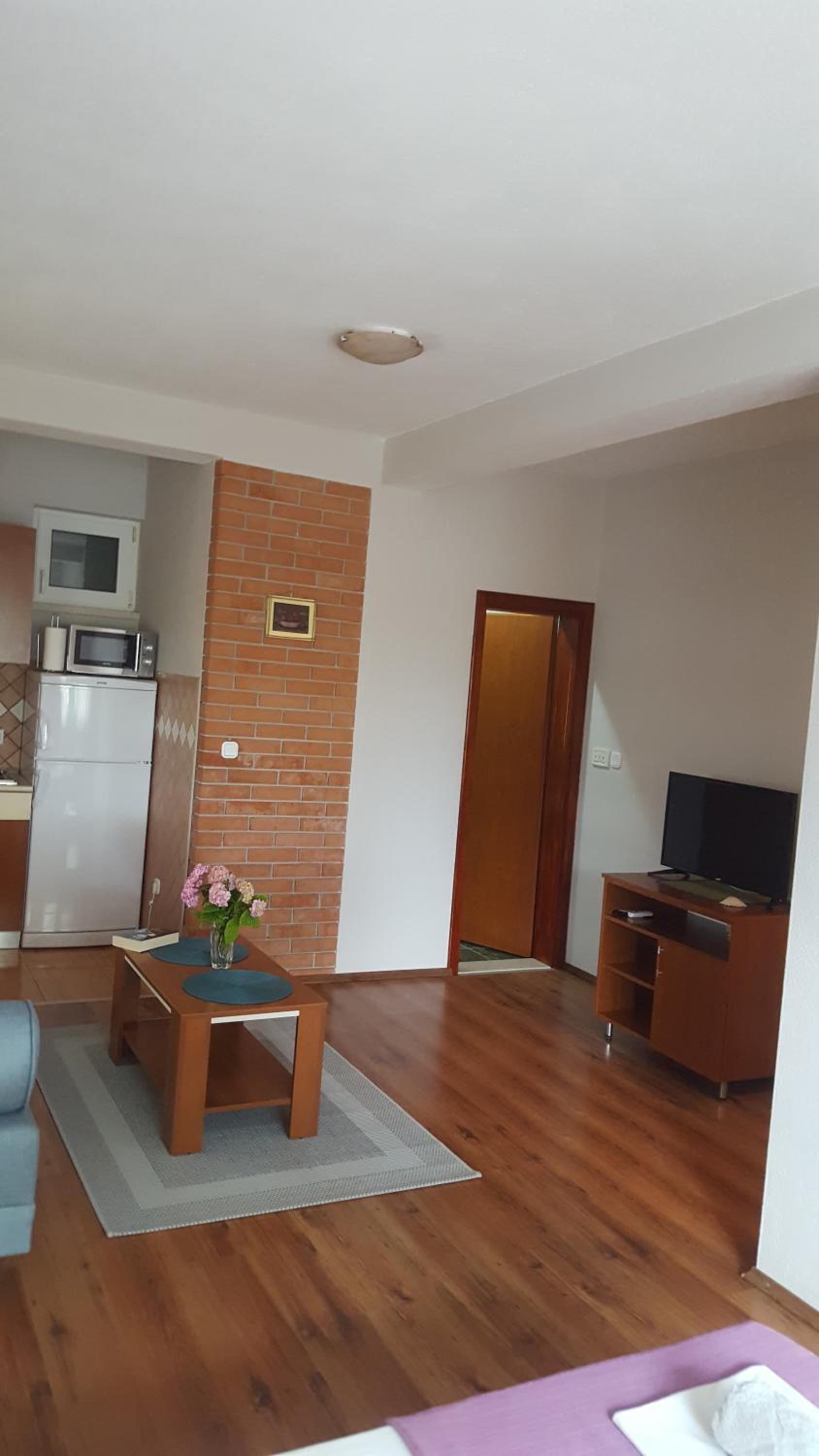 Apartments Leona