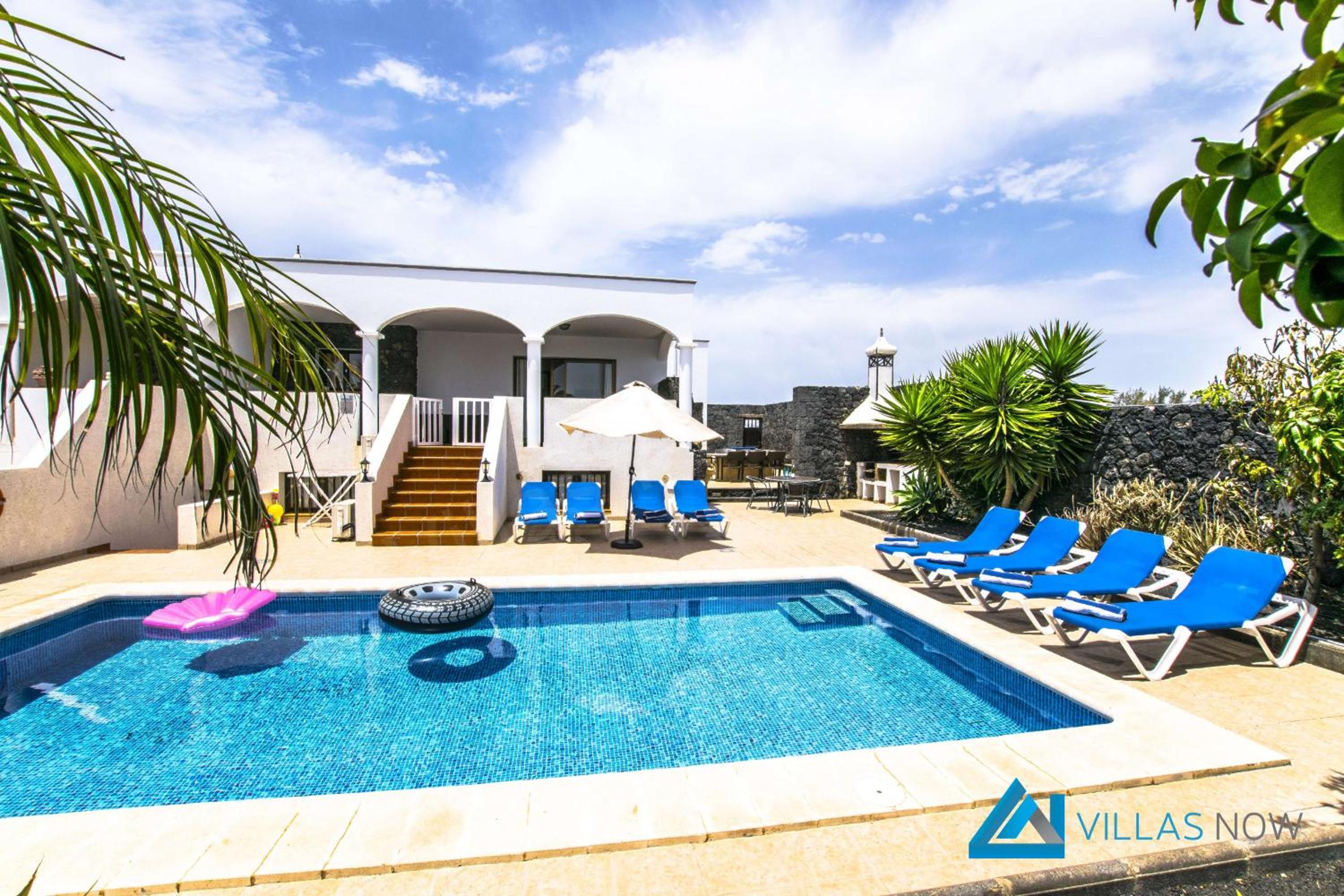 Hotel Casa Indiana - LH110 By Villas Now Ltd - Image 1