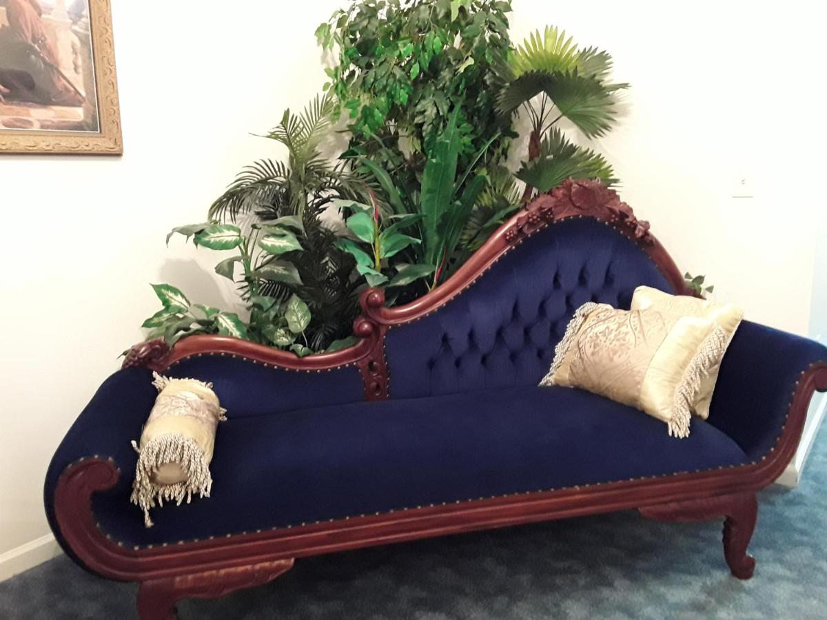 Lions Gate Manor