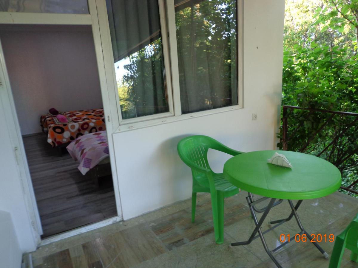 Photo 51