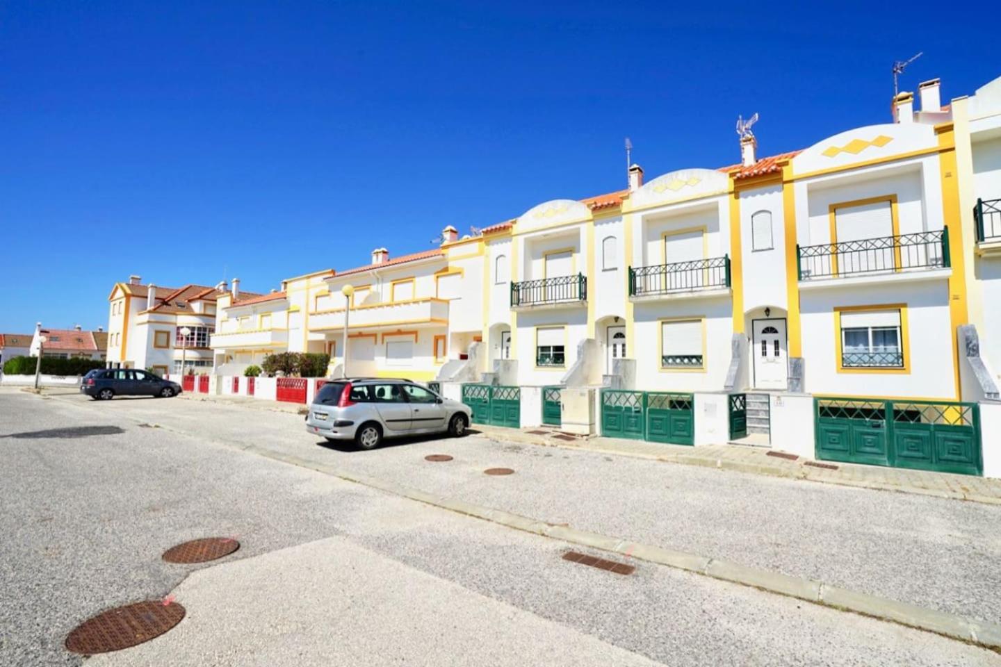 Baleal Happiness Surf House