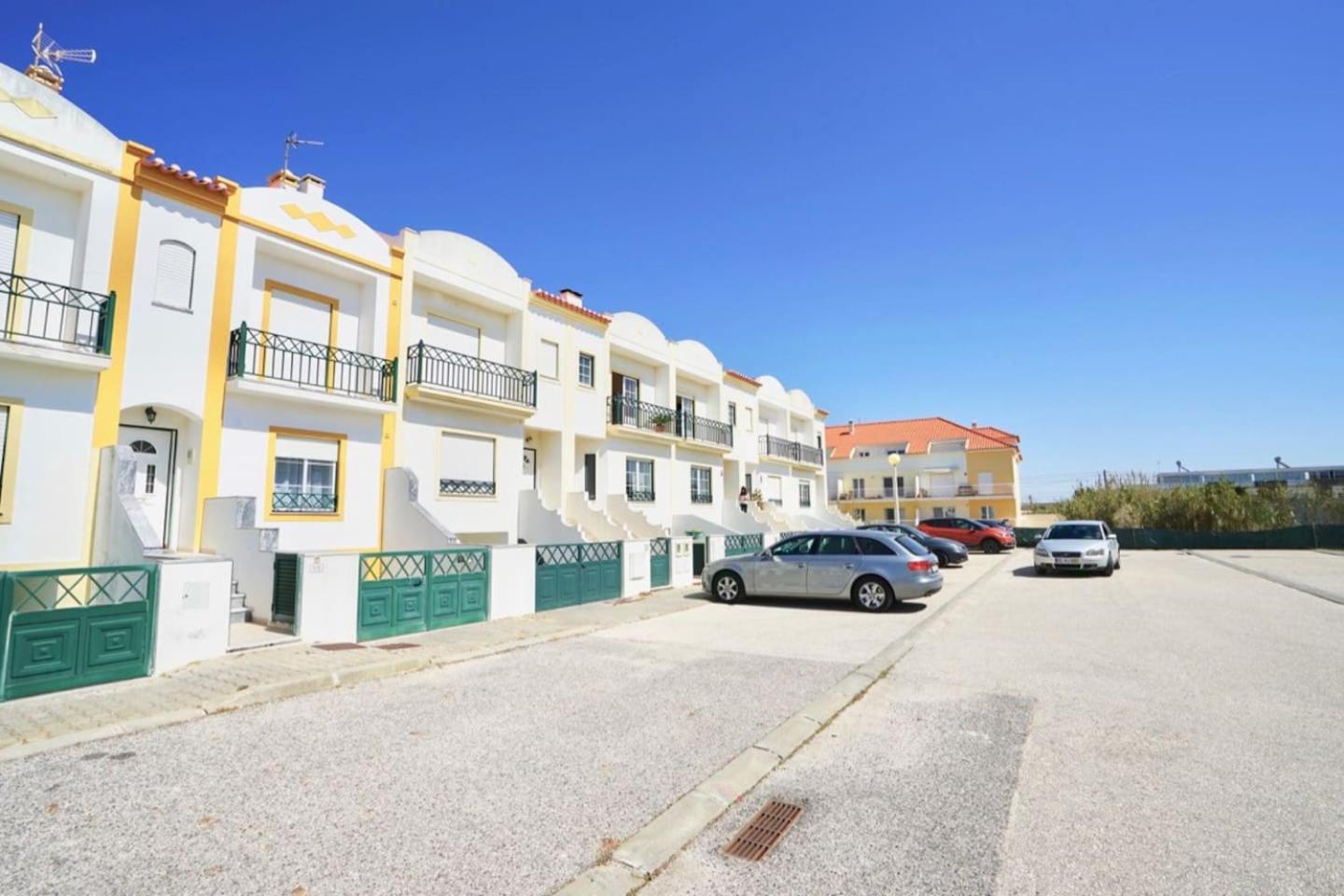 Baleal Happiness Surf House