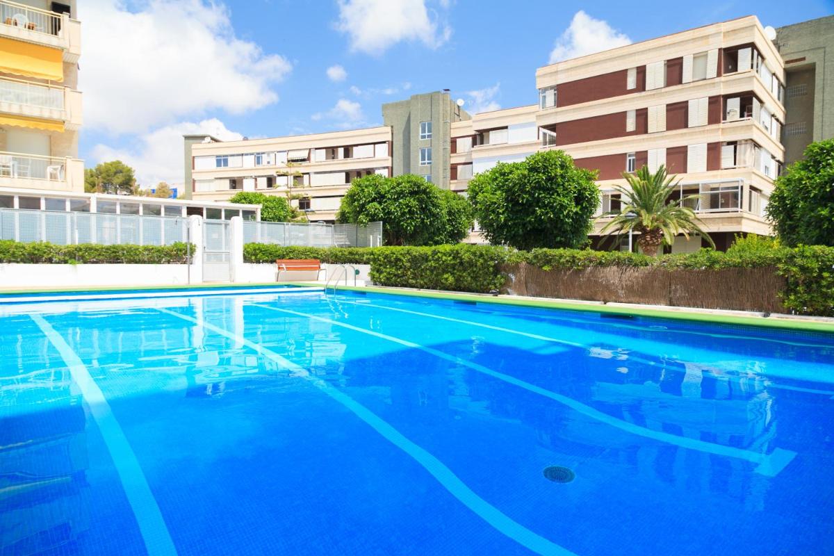 UHC Pino Alto Apartments view 4