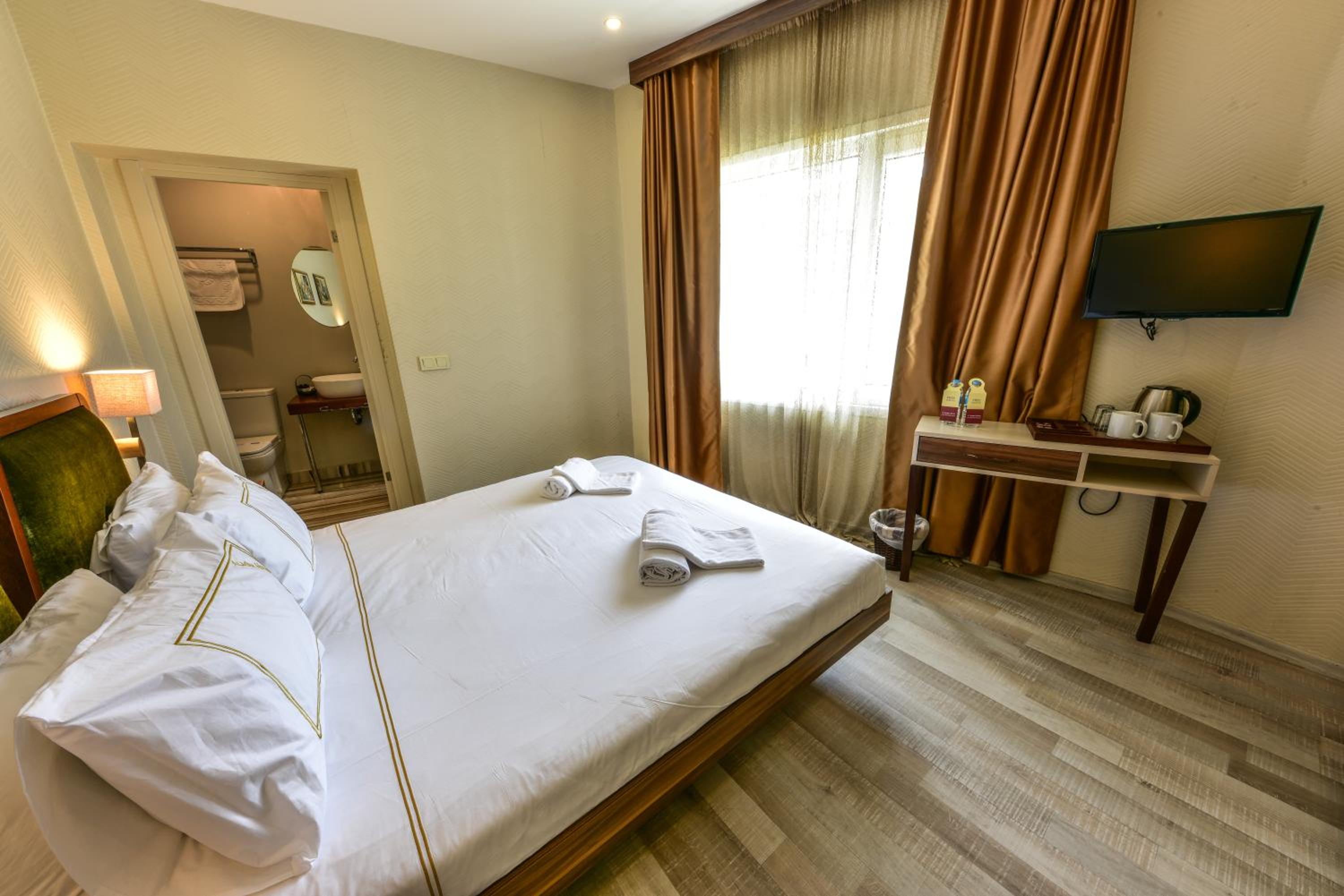 Almina Guest House