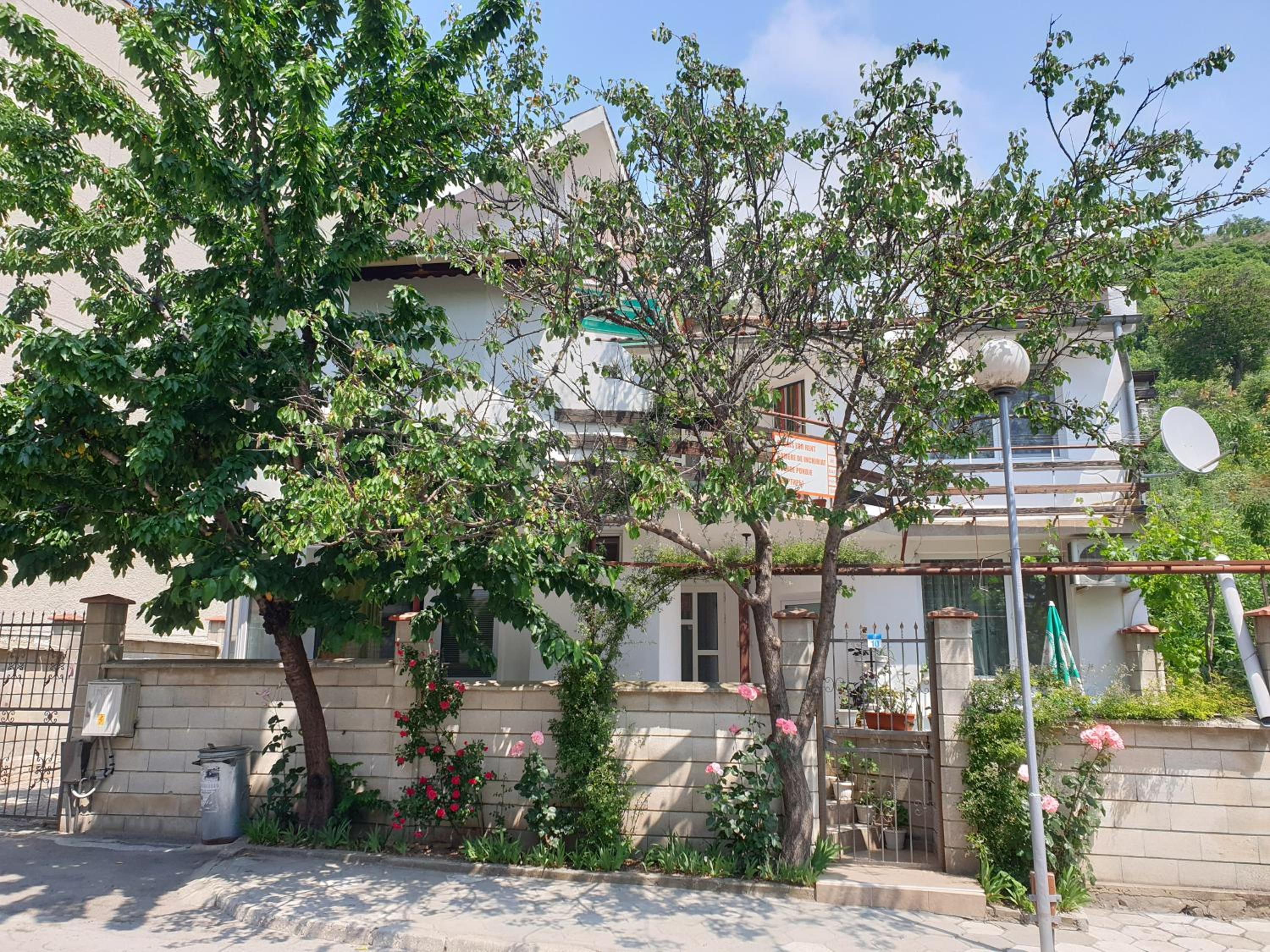 Fema Guest House