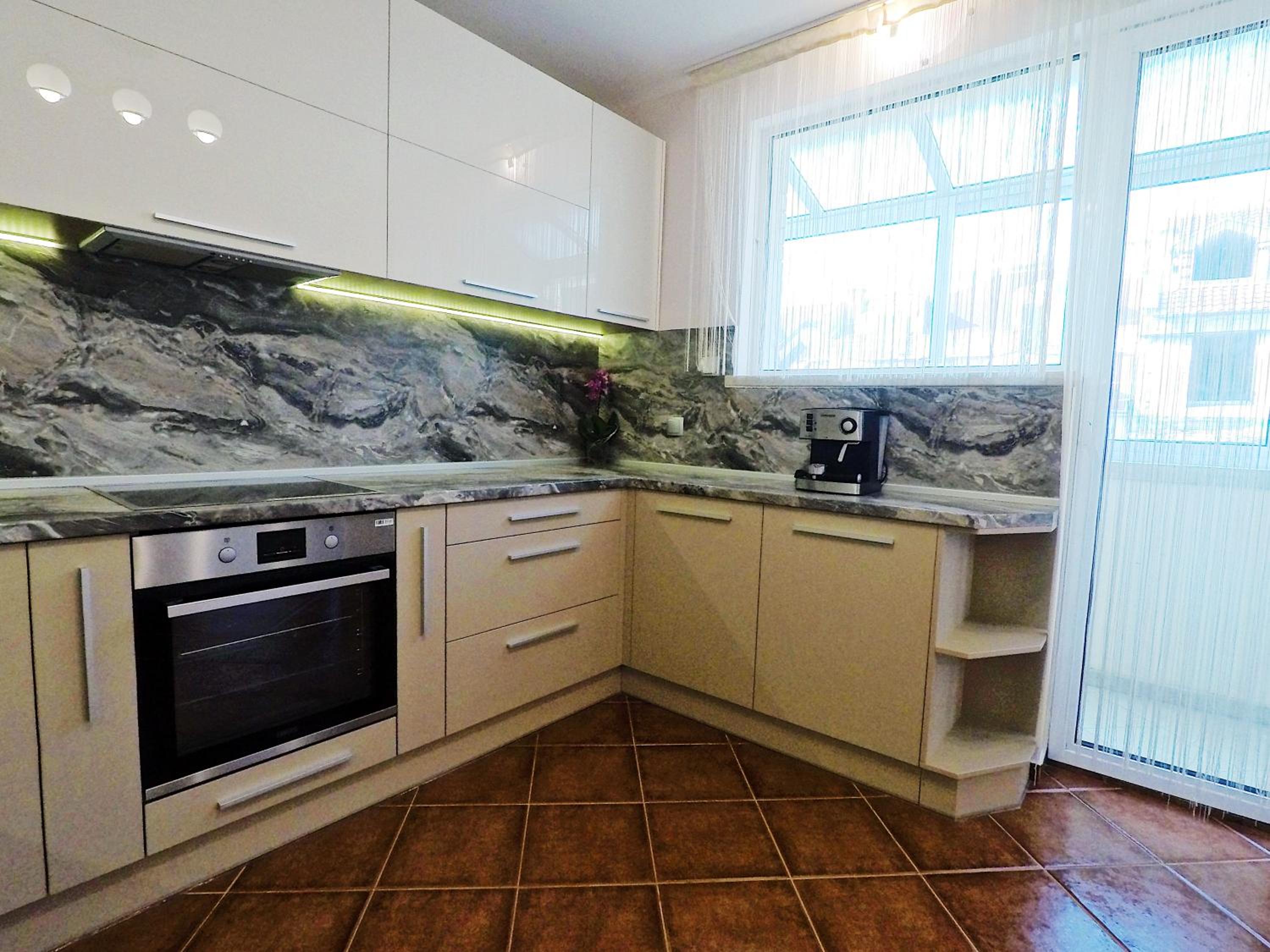 Spacious and Bright Maisonette Varna Center