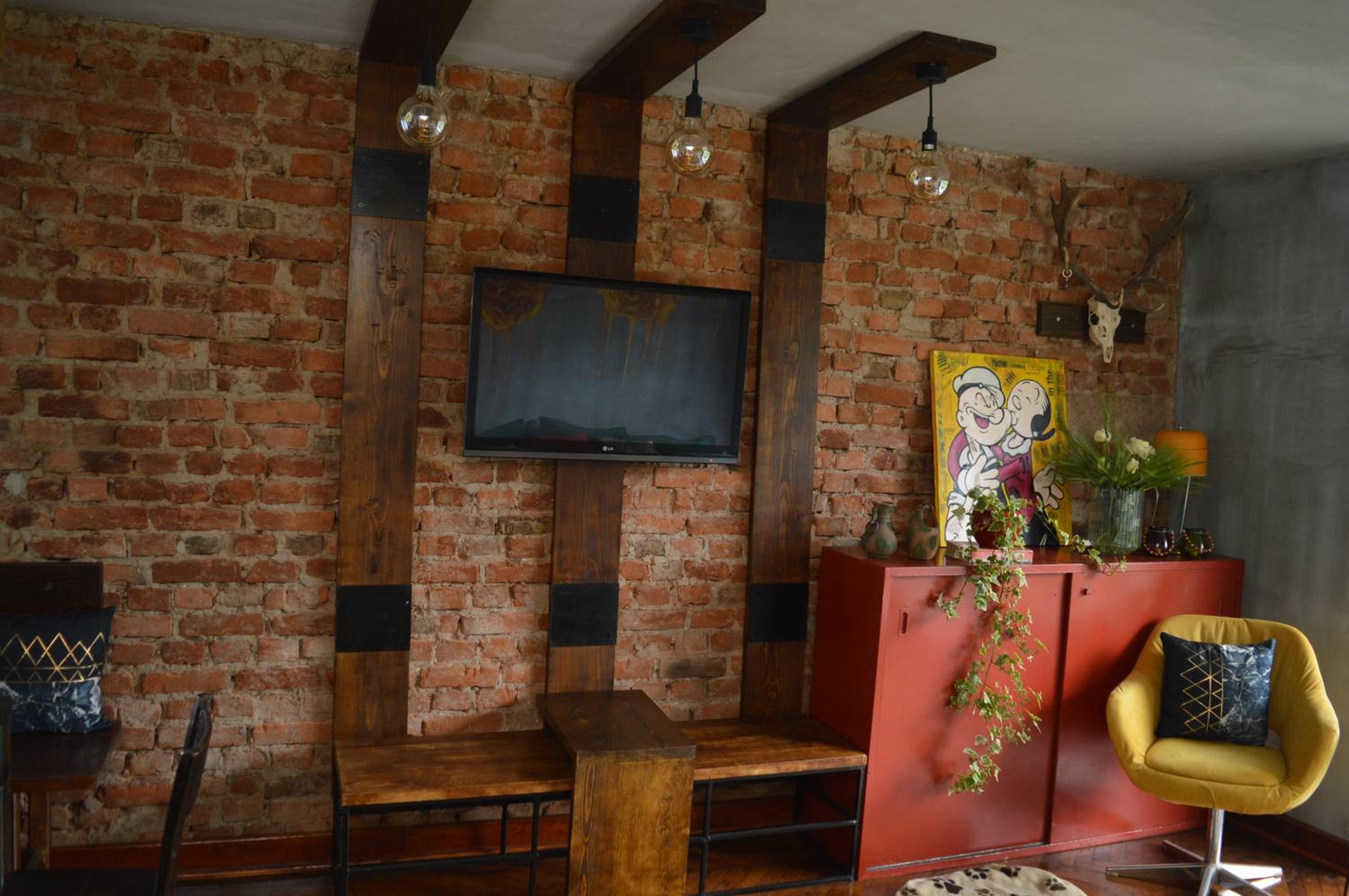 Mystic River Design Hostel